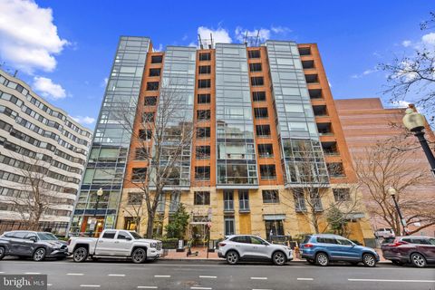 Condo For Rent - 1117 10th Street #202<br/> WASHINGTON, DC 20001