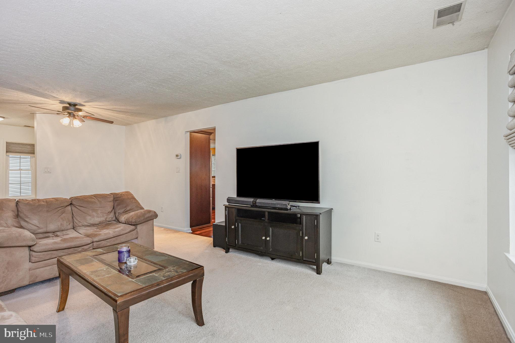 OAKS OF HARFORD - Residential