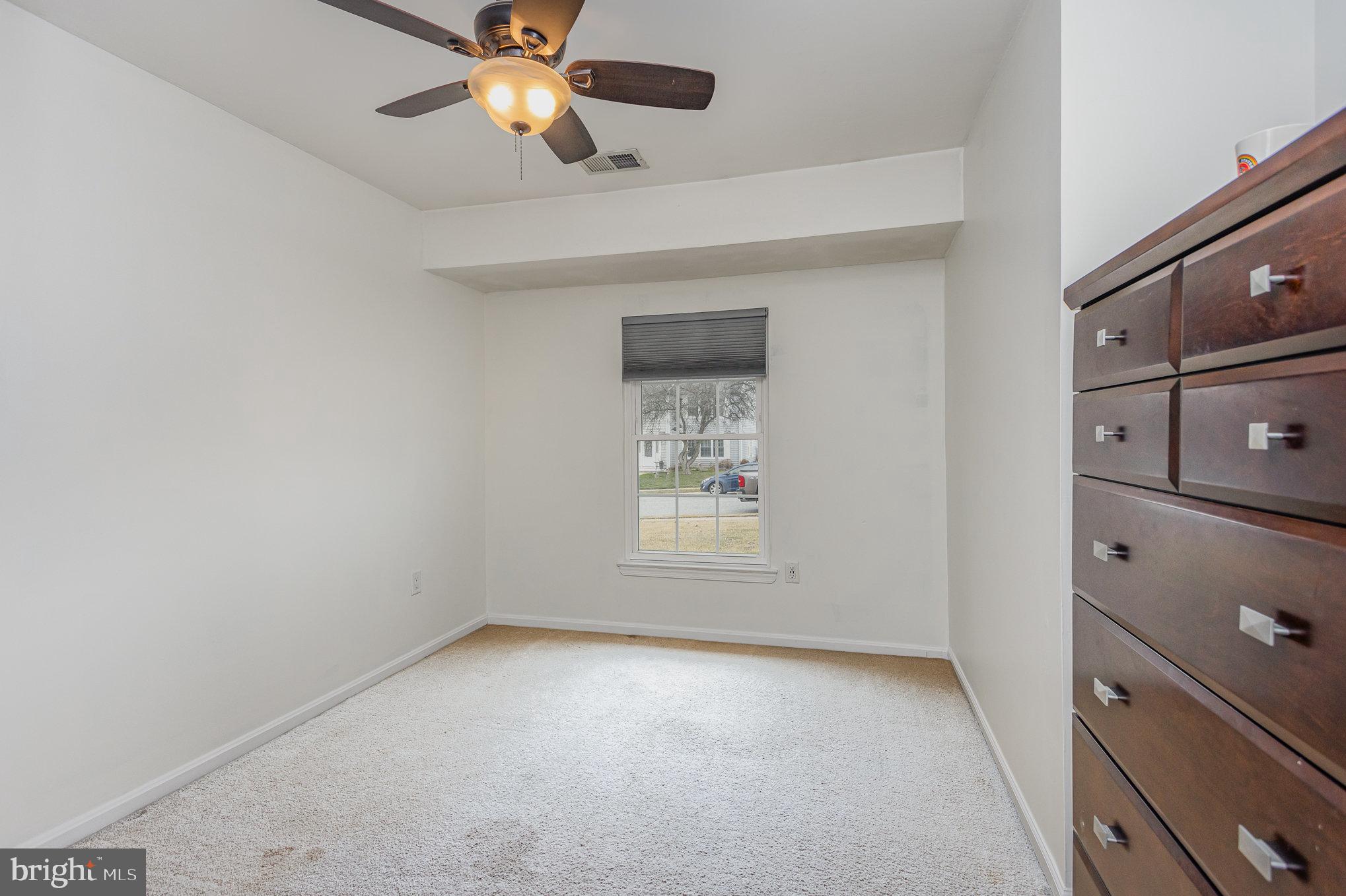 OAKS OF HARFORD - Residential