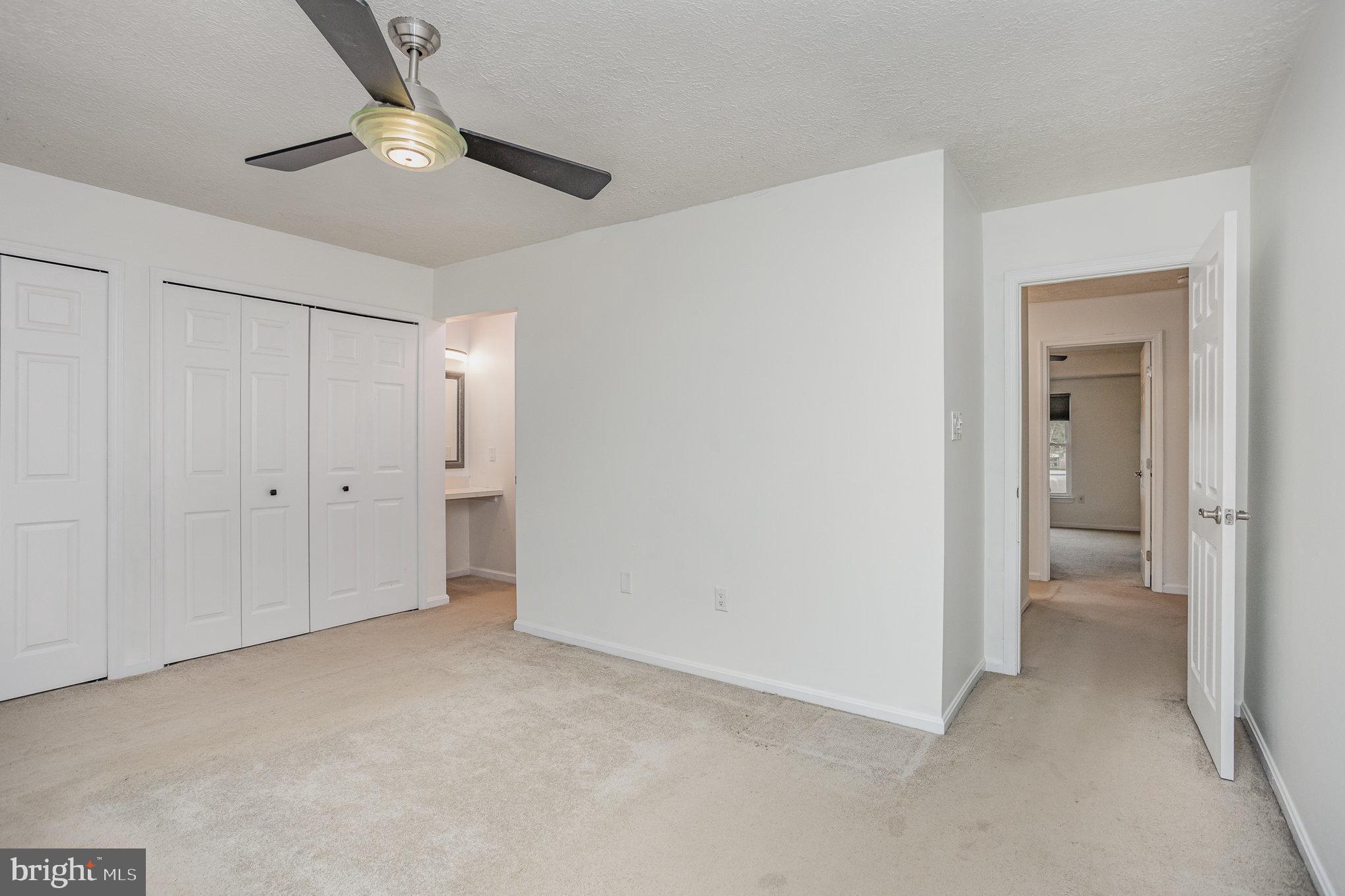 OAKS OF HARFORD - Residential