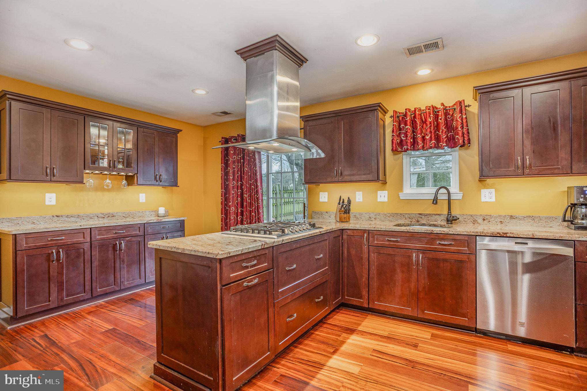 OAKS OF HARFORD - Residential