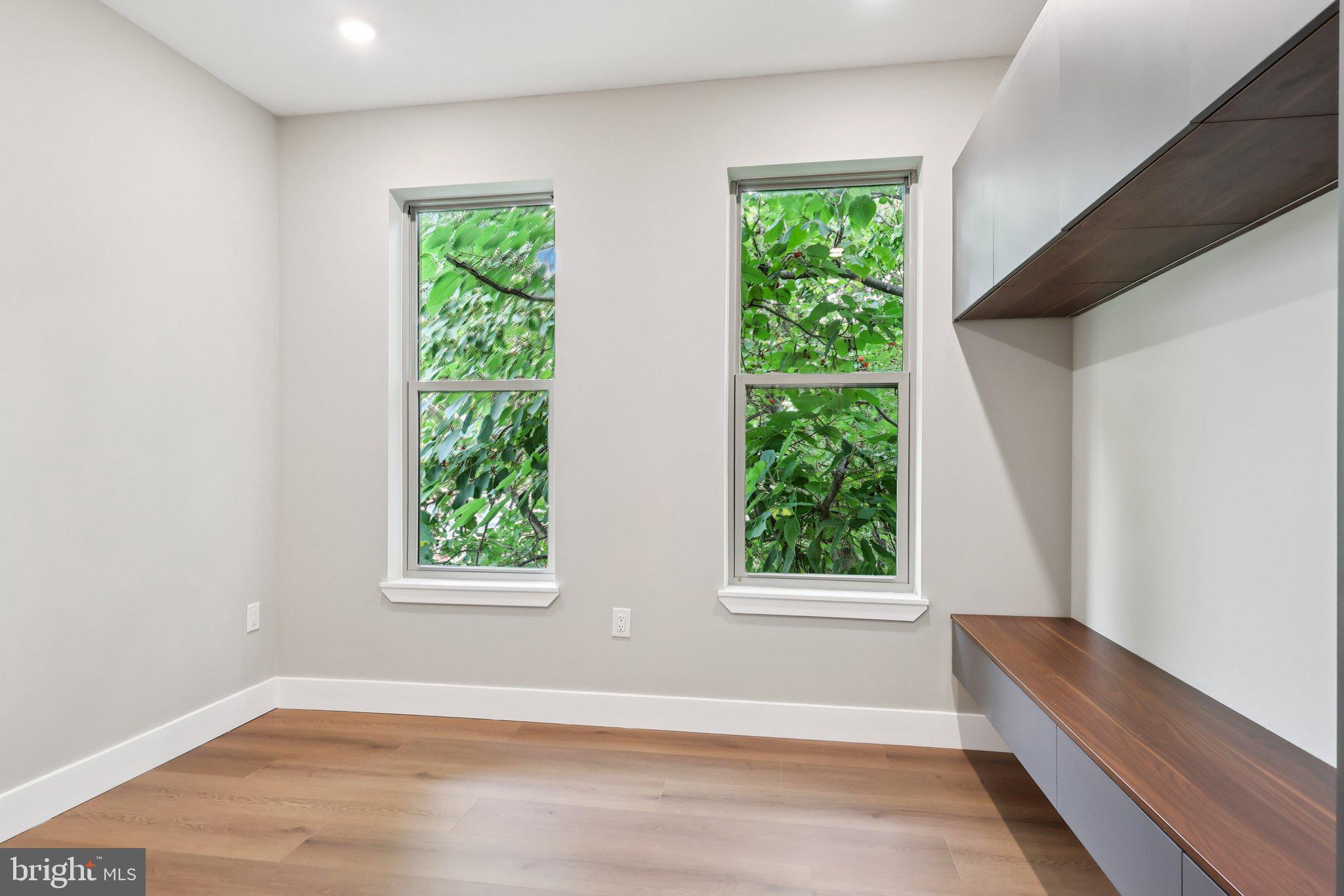 PARKSIDE - Residential