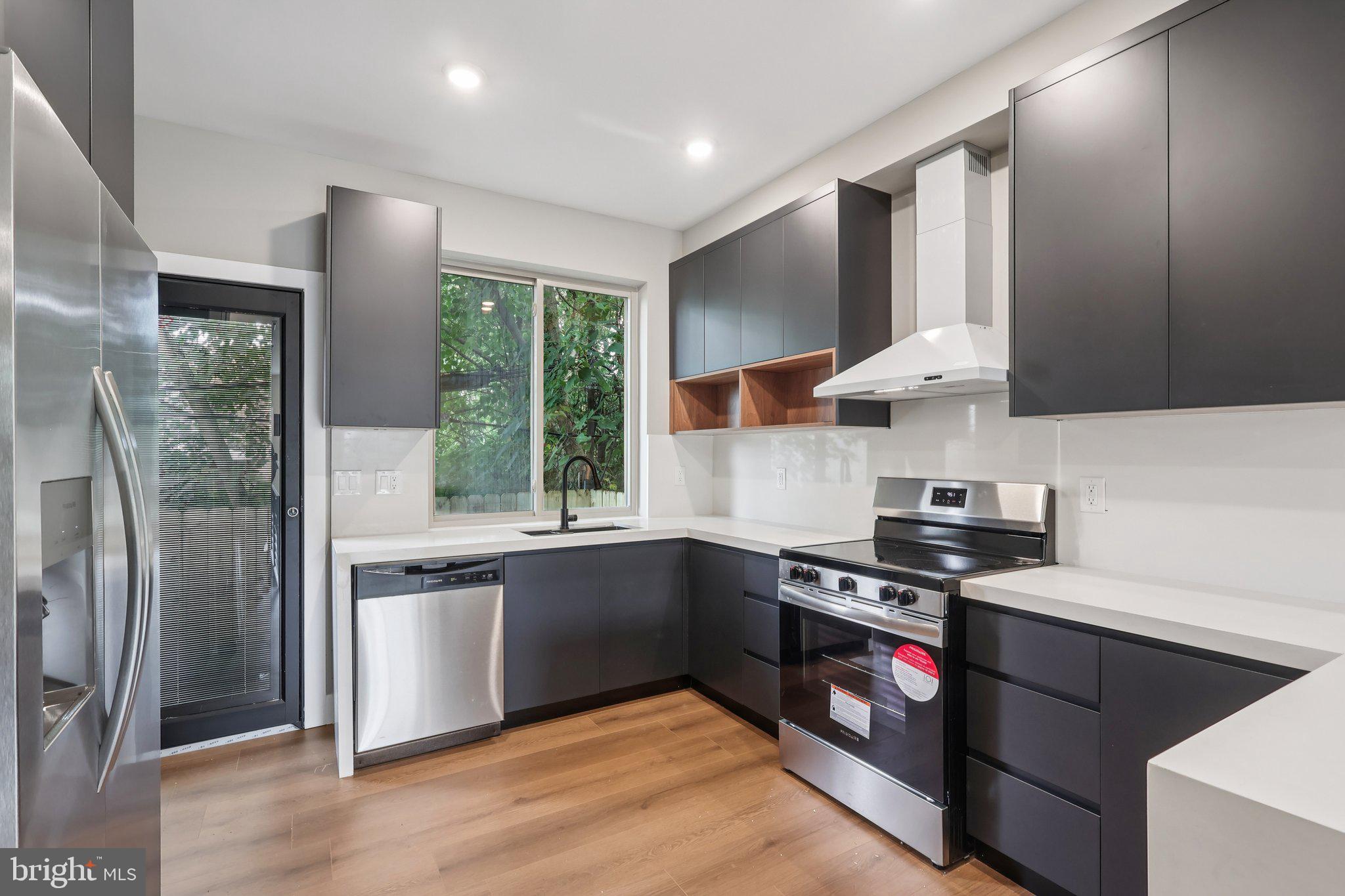 PARKSIDE - Residential