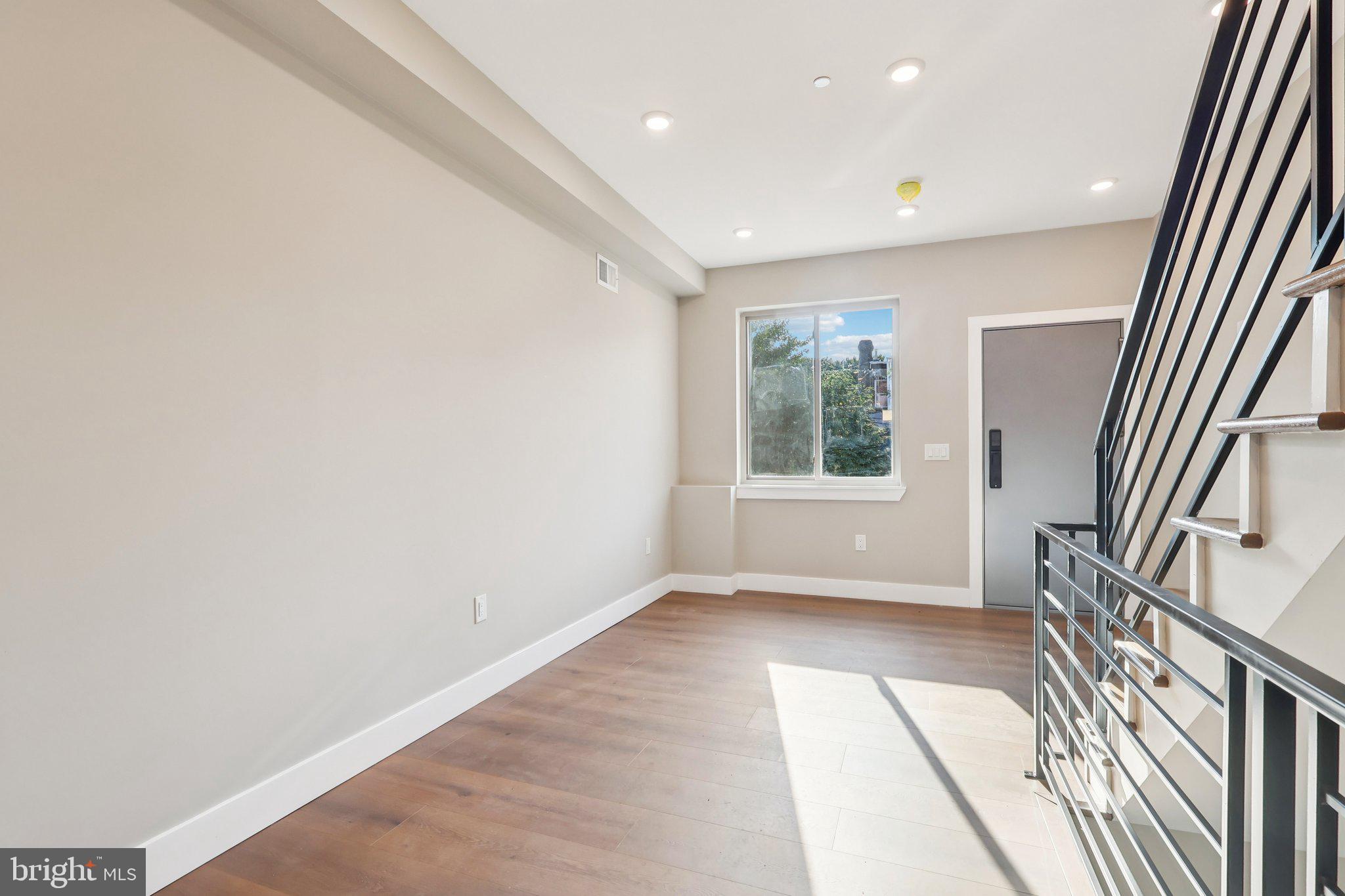 PARKSIDE - Residential