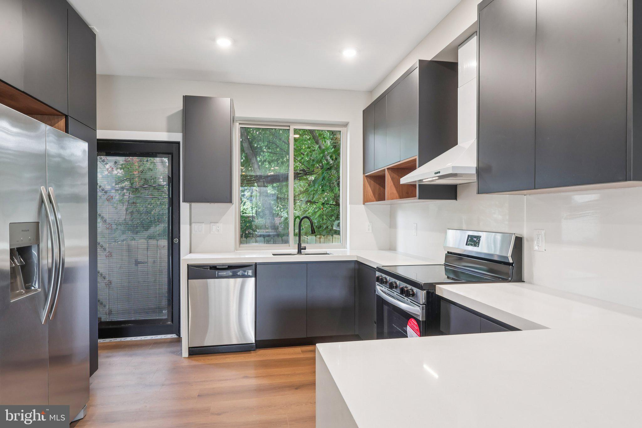 PARKSIDE - Residential