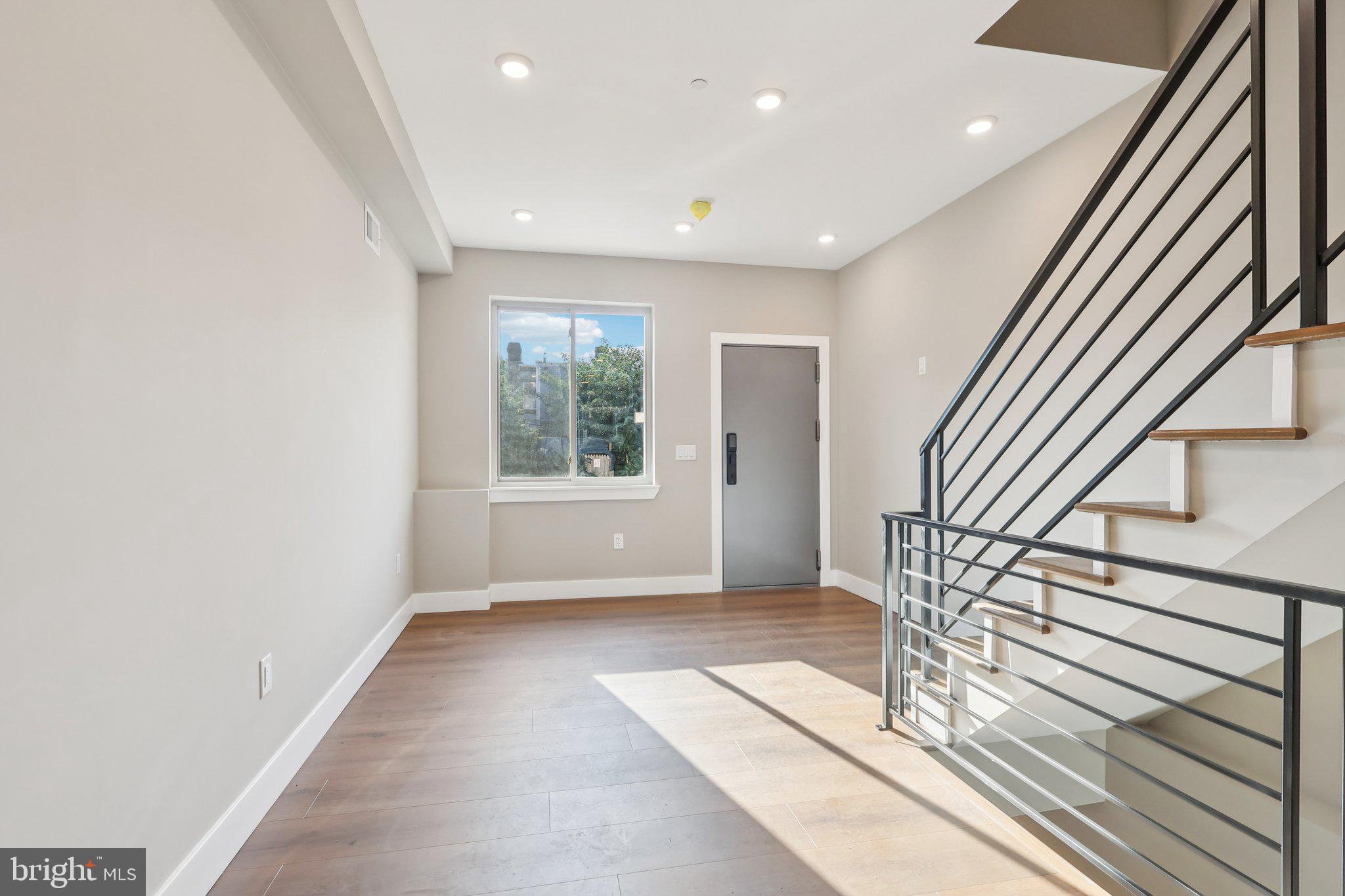 PARKSIDE - Residential