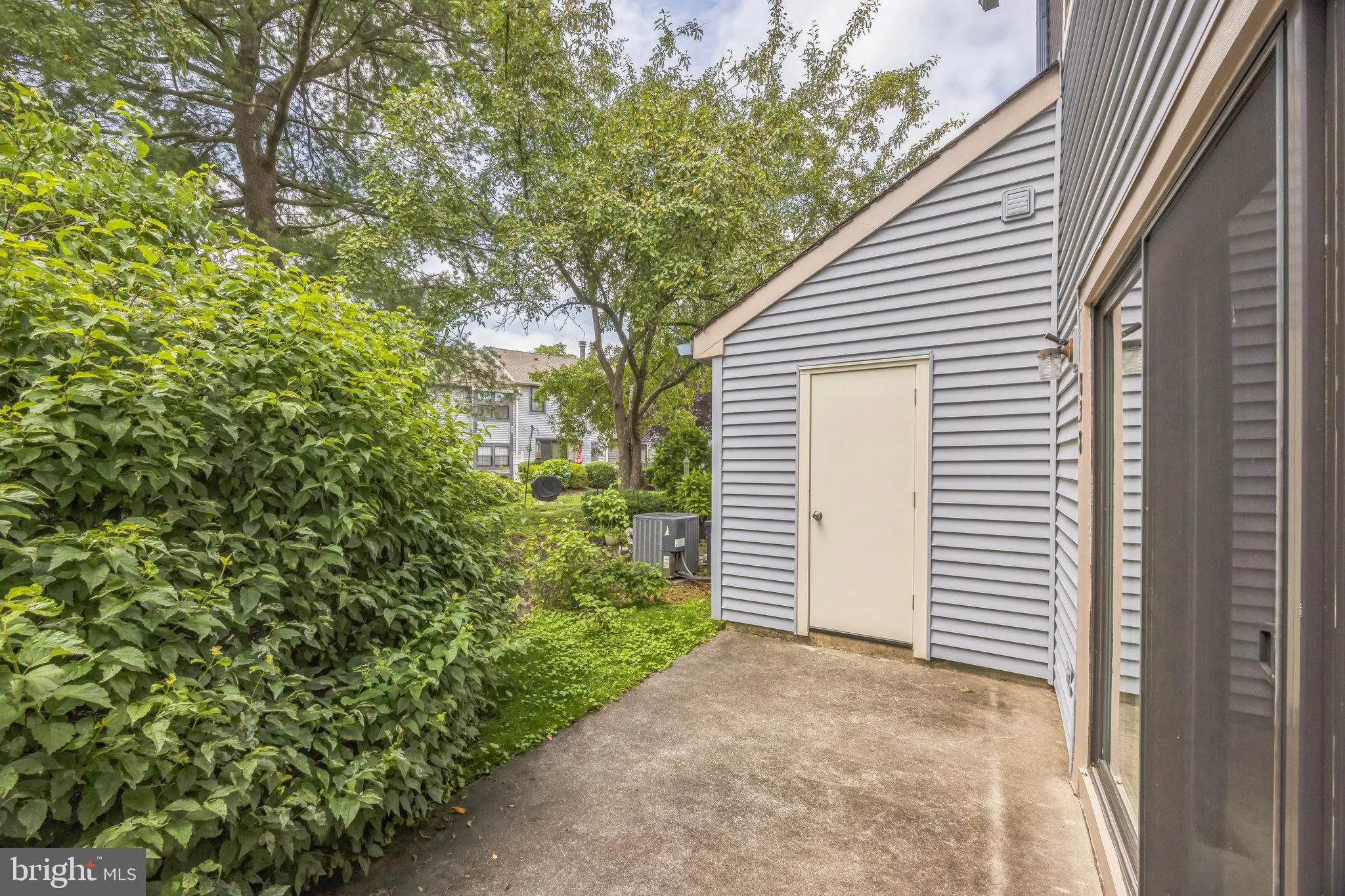 Cherry Hill, New Jersey 08034, United States, 3 Bedrooms Bedrooms, ,3 BathroomsBathrooms,Residential,Active,204482