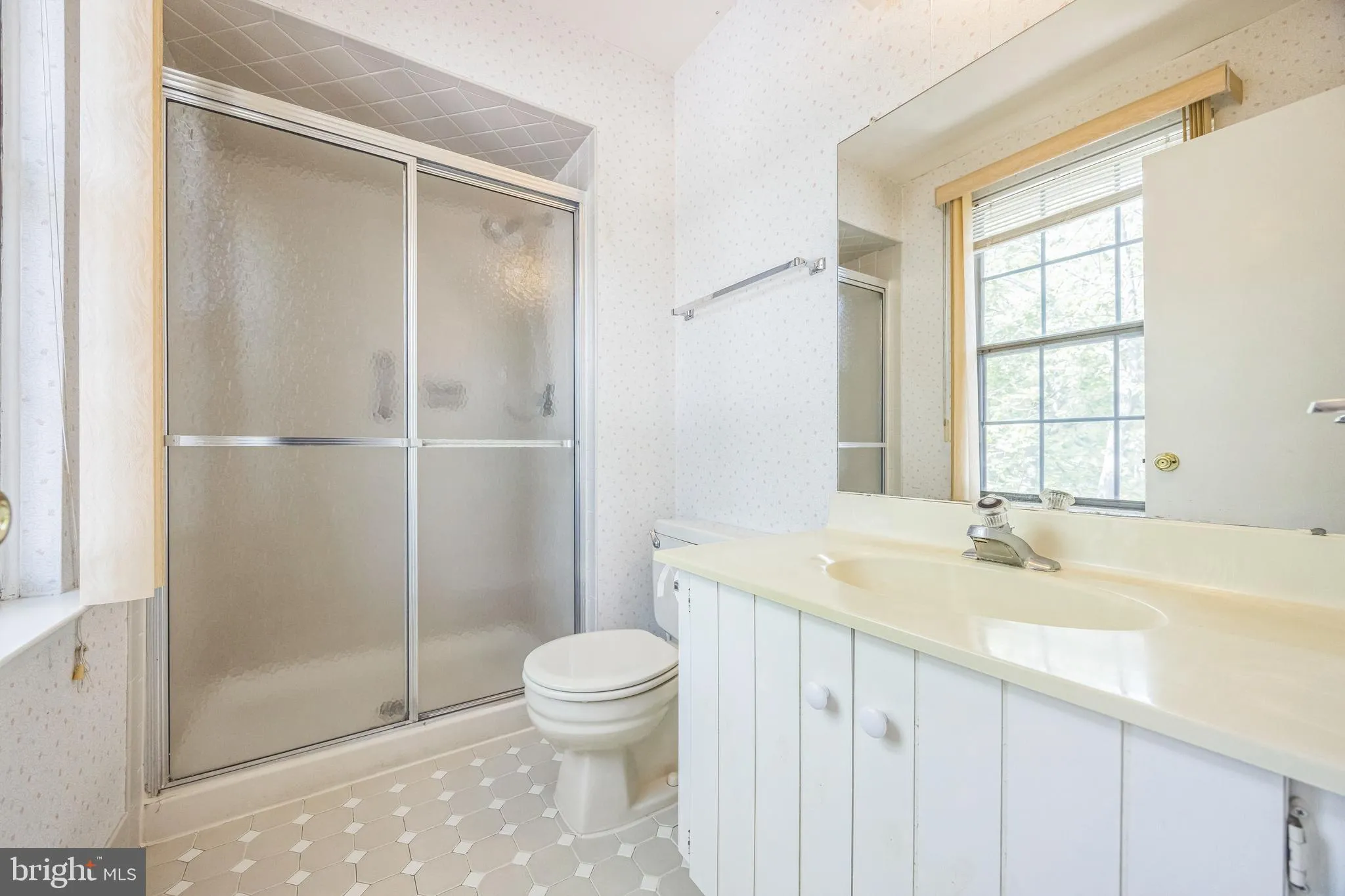 Cherry Hill, New Jersey 08034, United States, 3 Bedrooms Bedrooms, ,3 BathroomsBathrooms,Residential,Active,204482