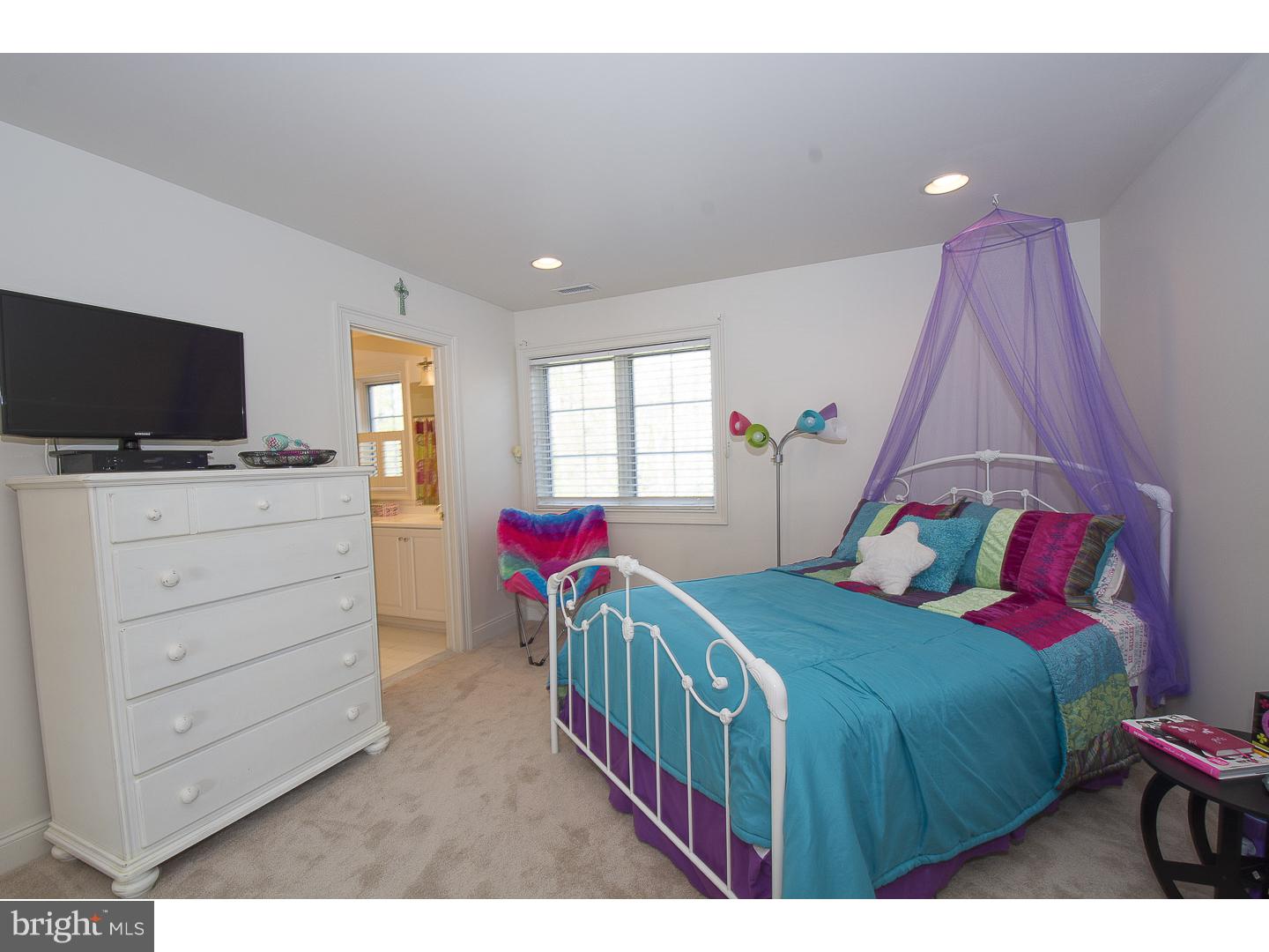 WHITE HORSE - Residential