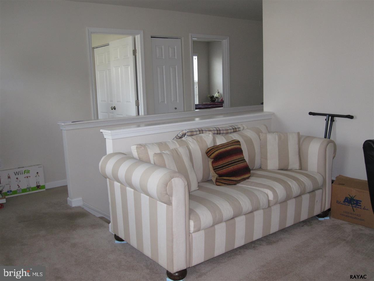 SOUTH POINTE II - Residential