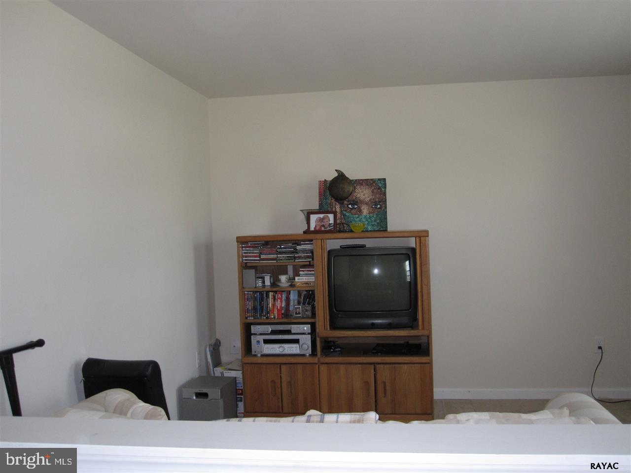 SOUTH POINTE II - Residential