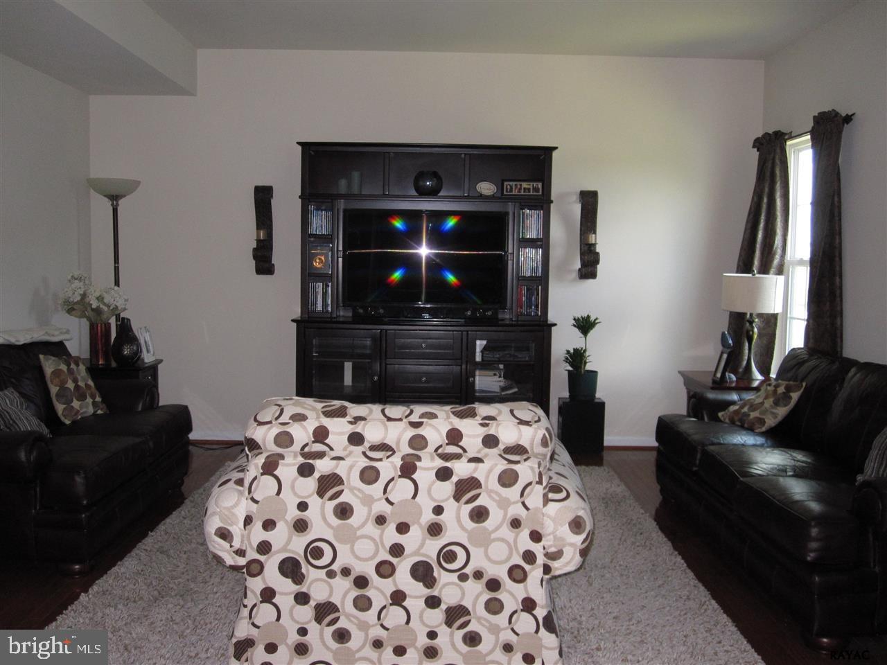 SOUTH POINTE II - Residential