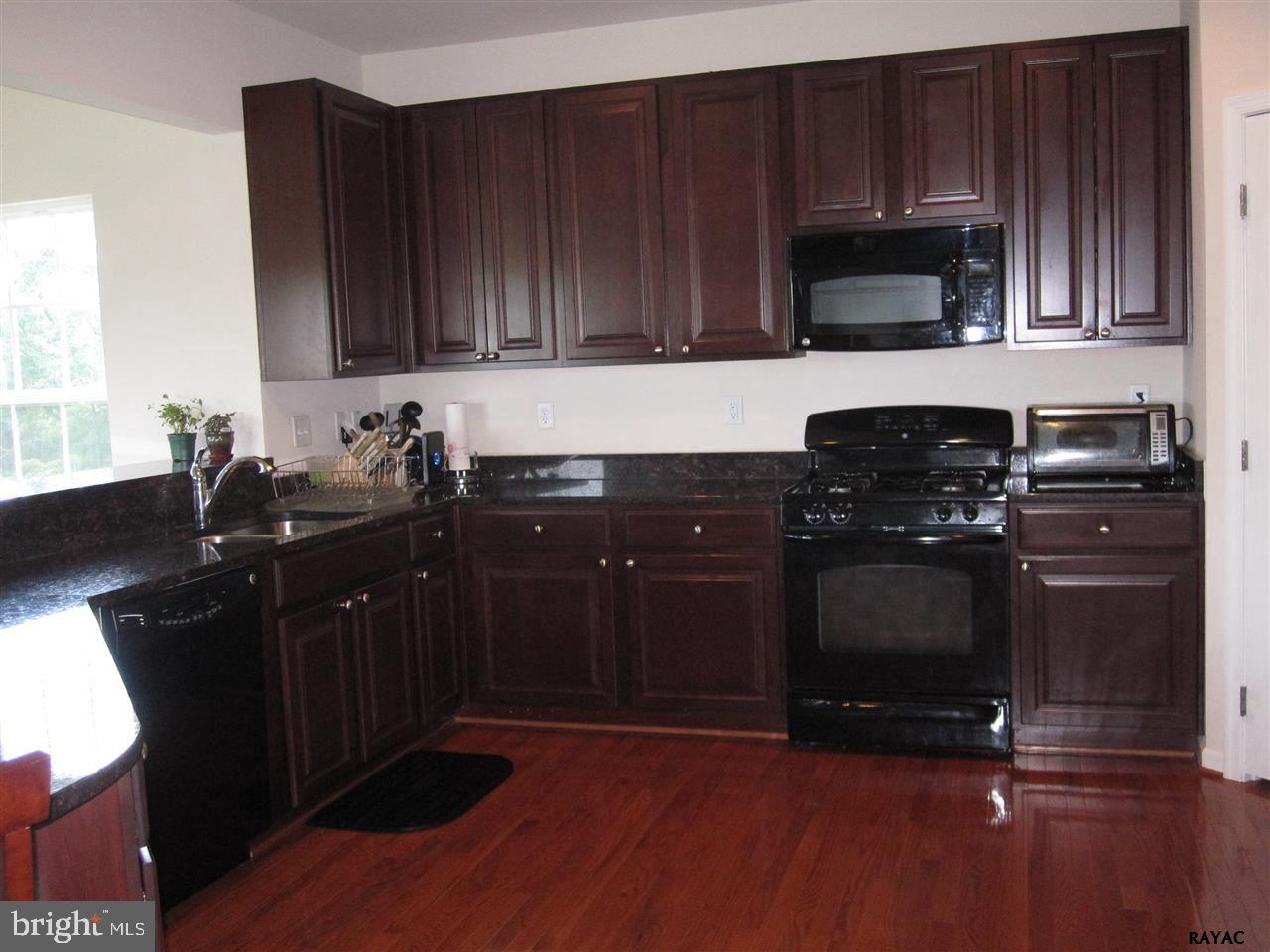 SOUTH POINTE II - Residential