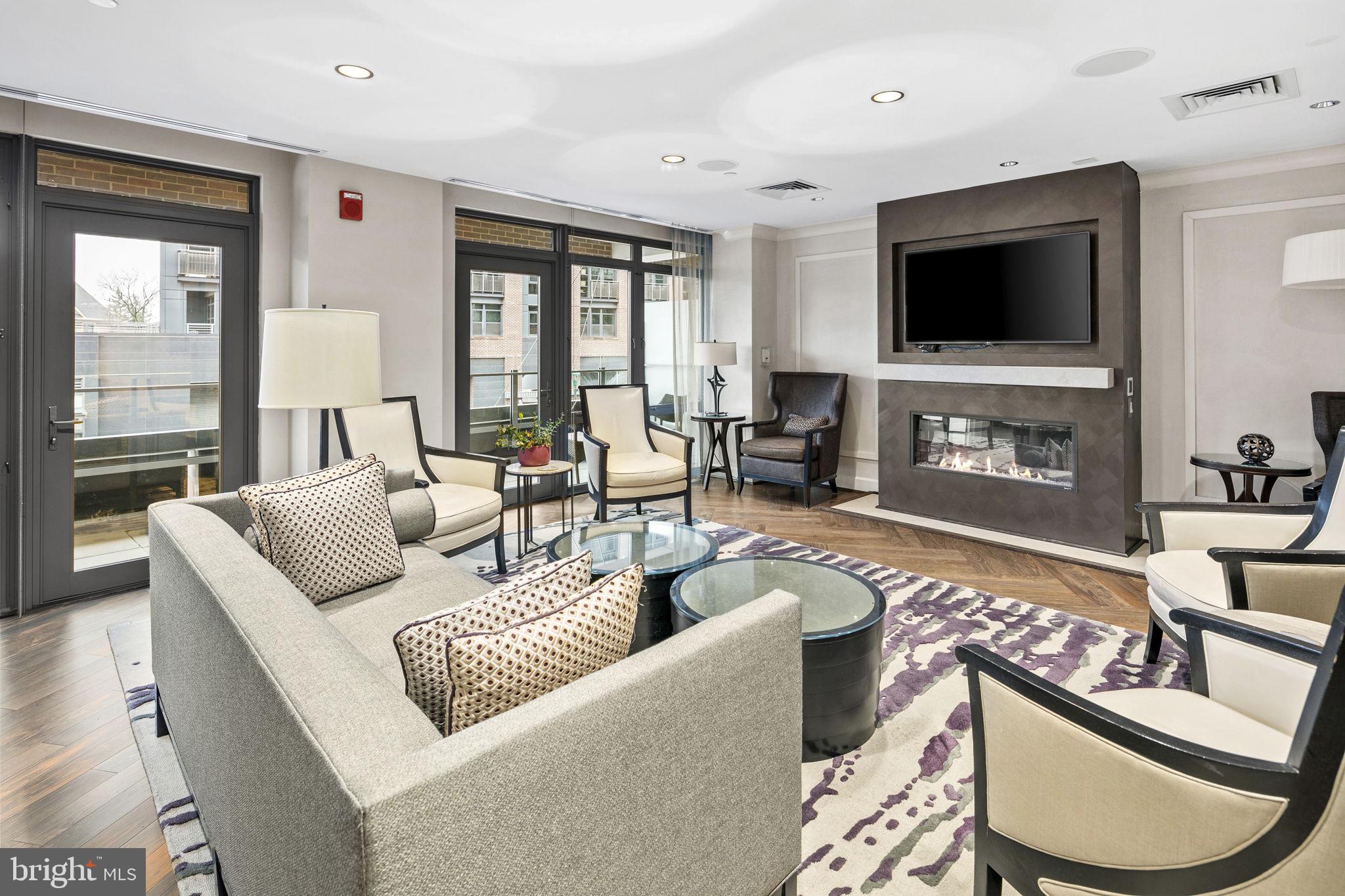 DOWNTOWN BETHESDA - Residential