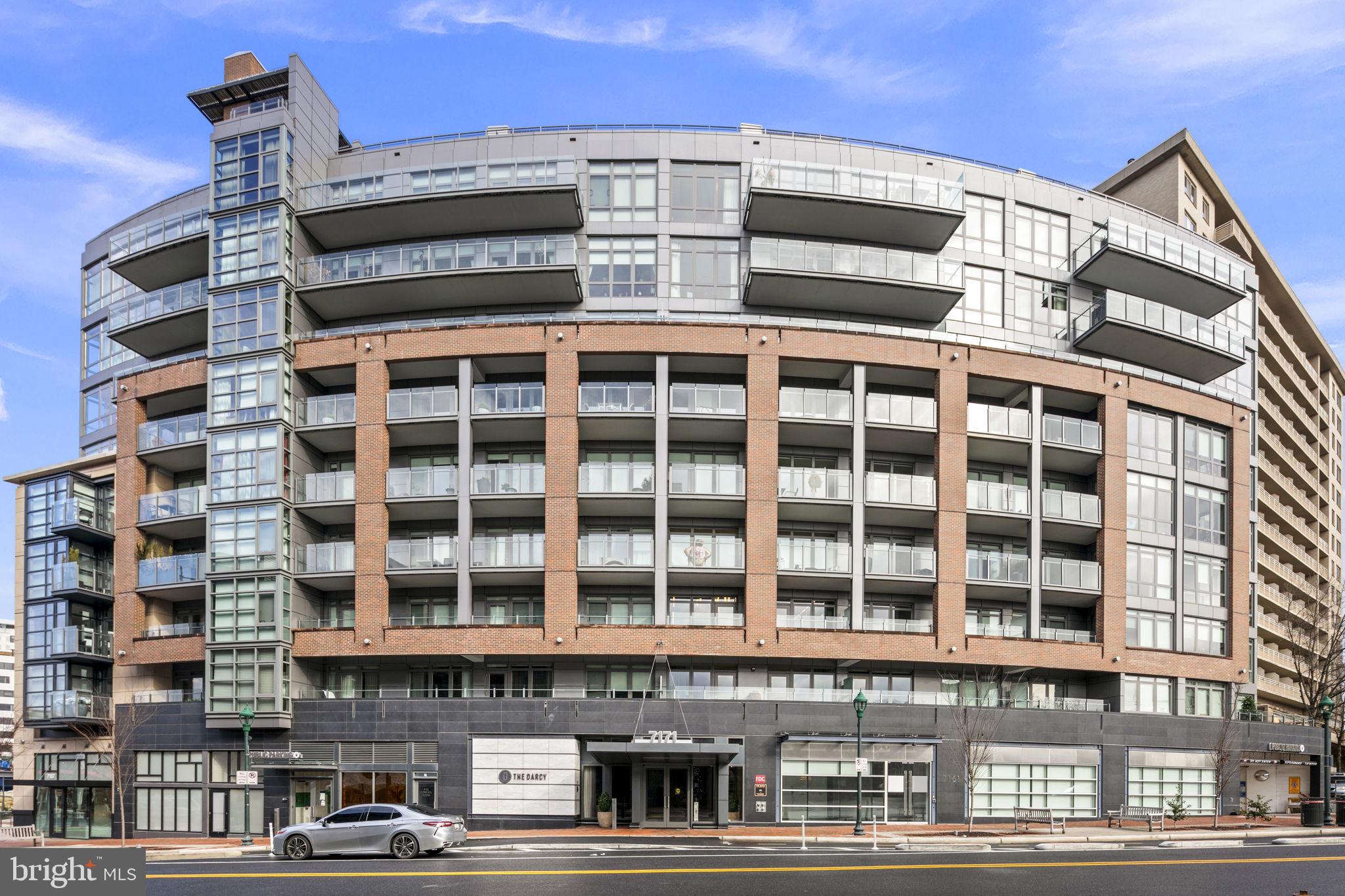 DOWNTOWN BETHESDA - Residential