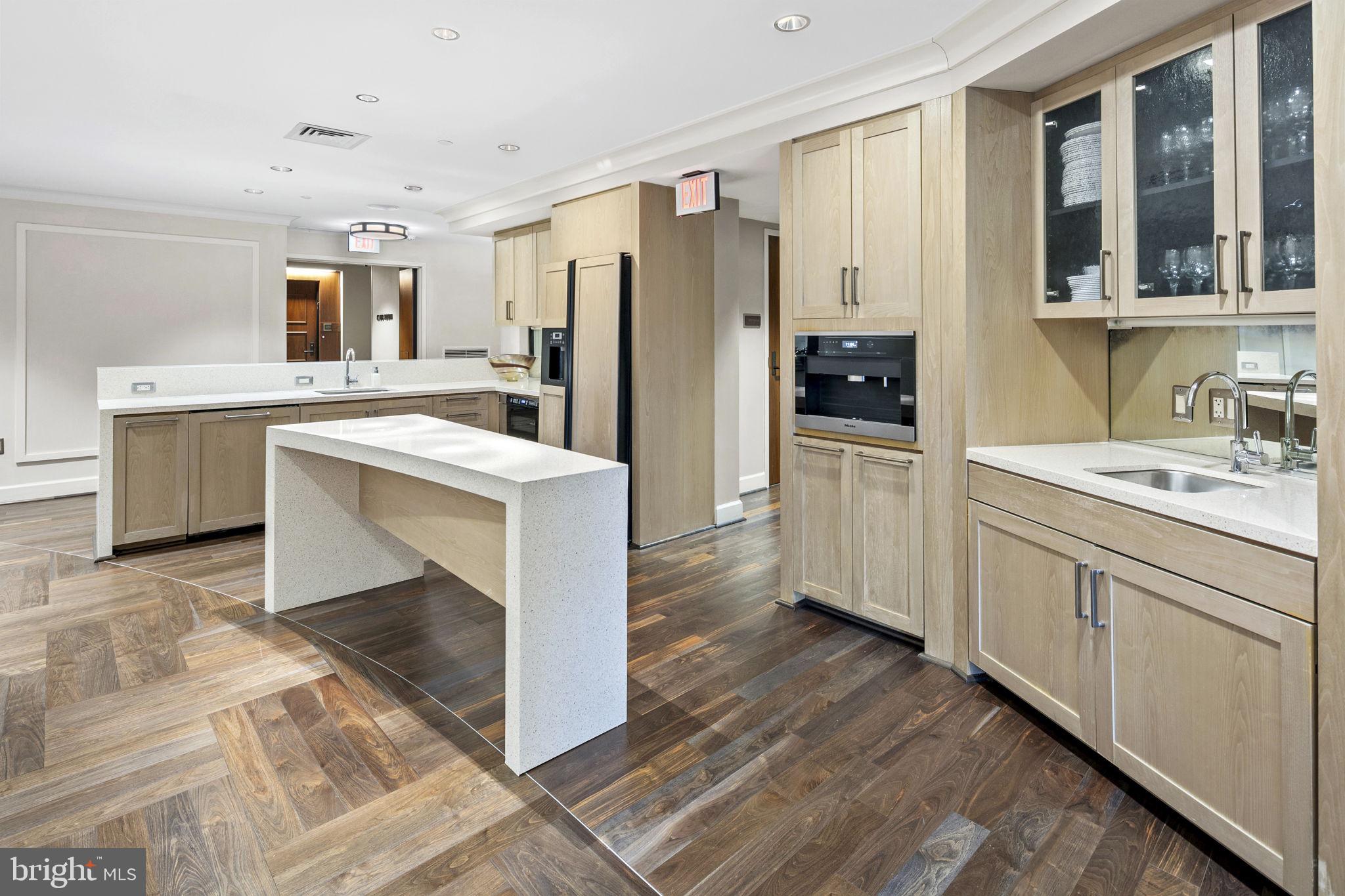 DOWNTOWN BETHESDA - Residential