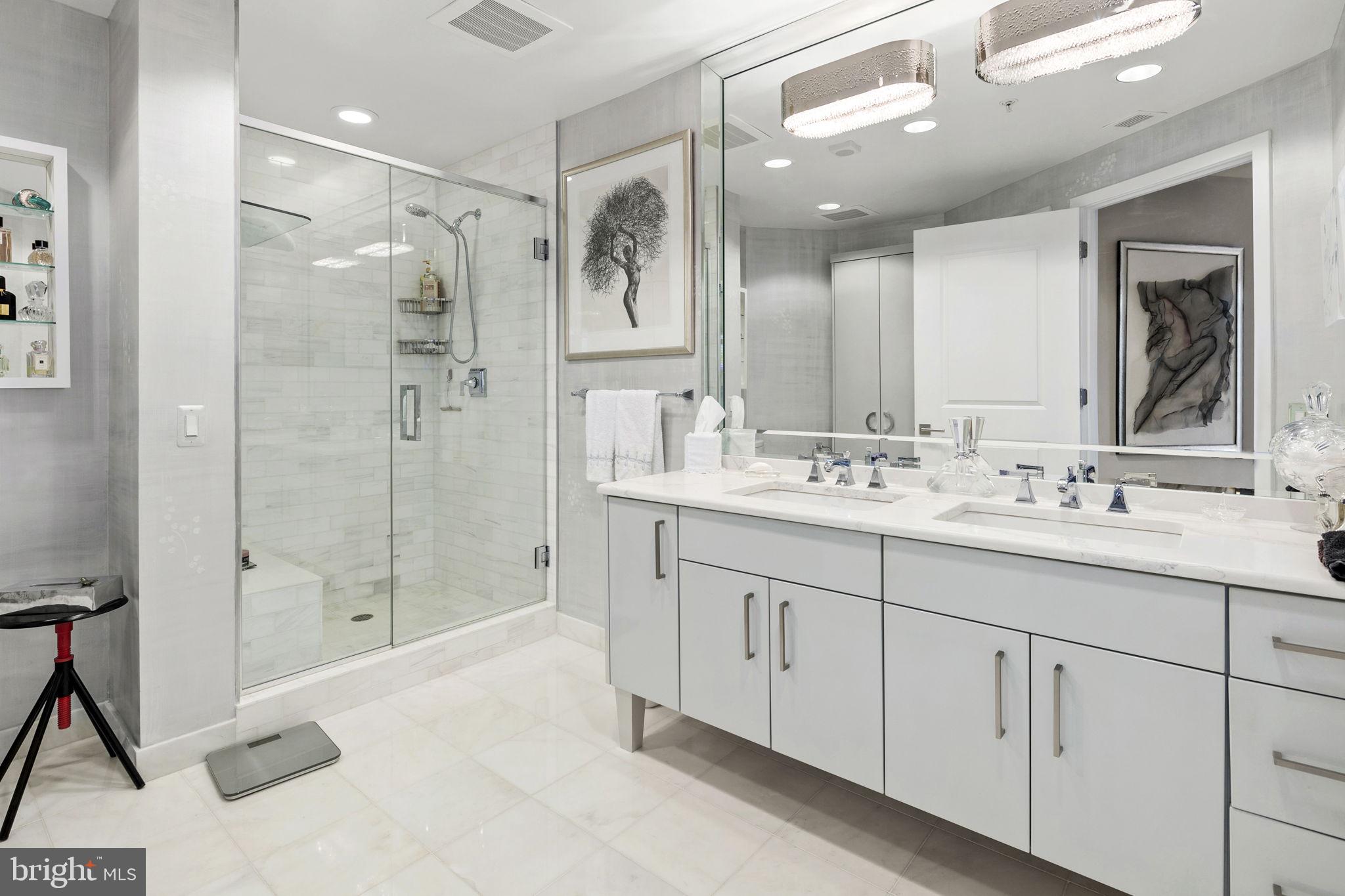 DOWNTOWN BETHESDA - Residential