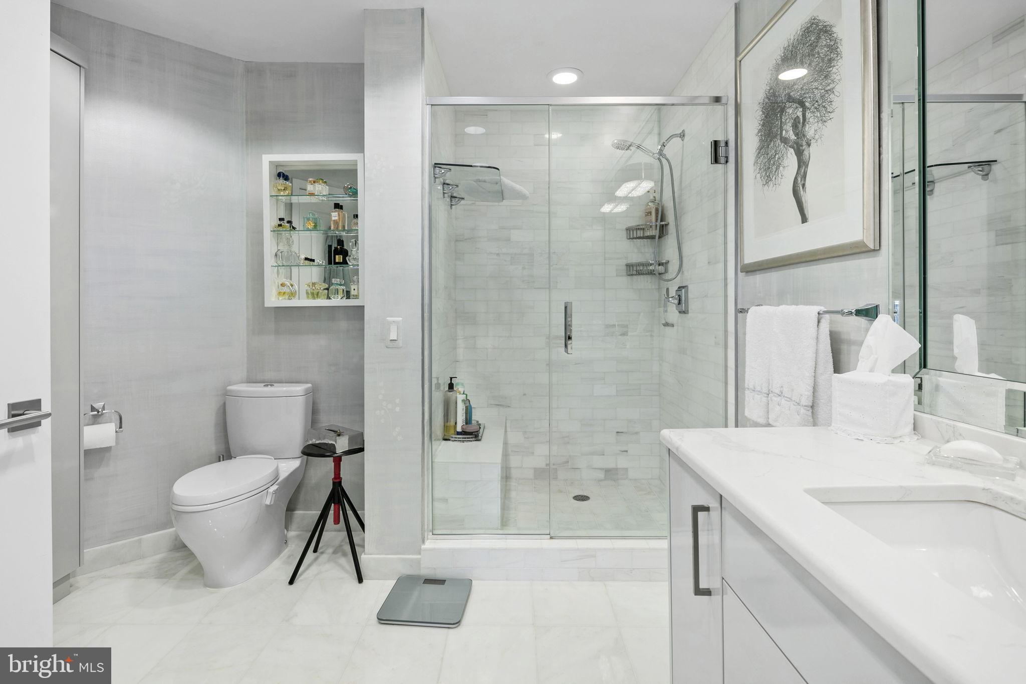 DOWNTOWN BETHESDA - Residential