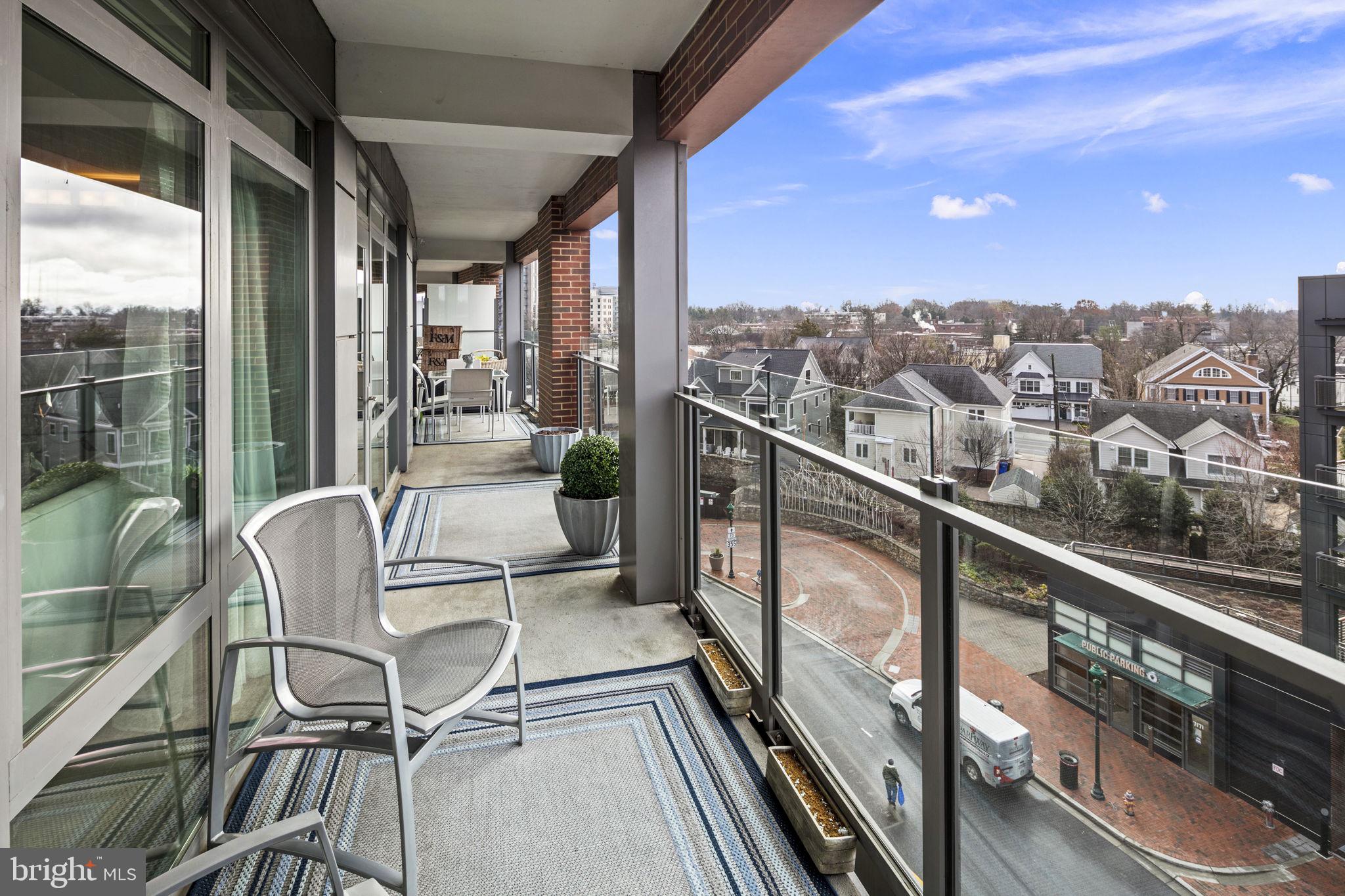 DOWNTOWN BETHESDA - Residential