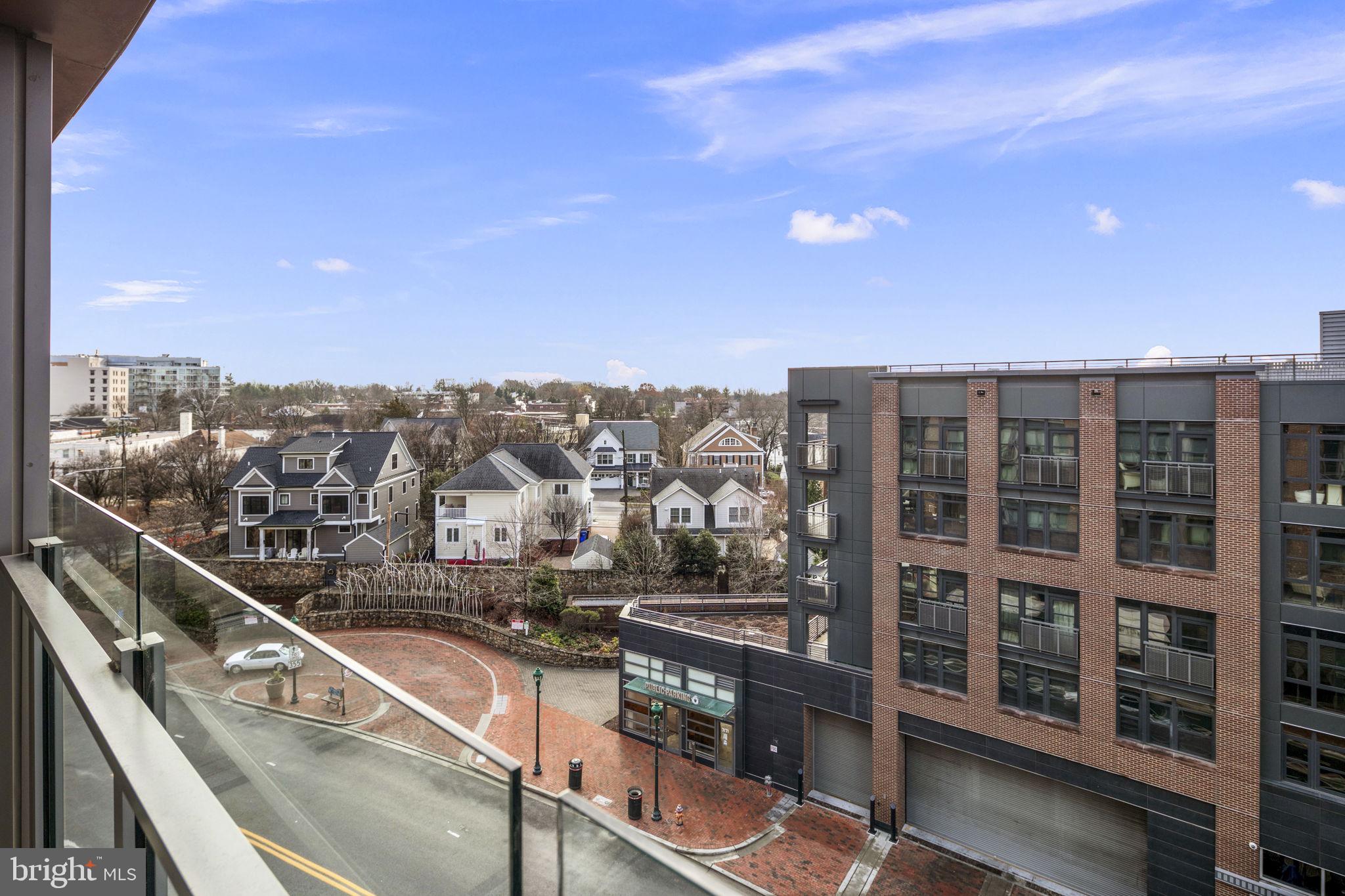 DOWNTOWN BETHESDA - Residential