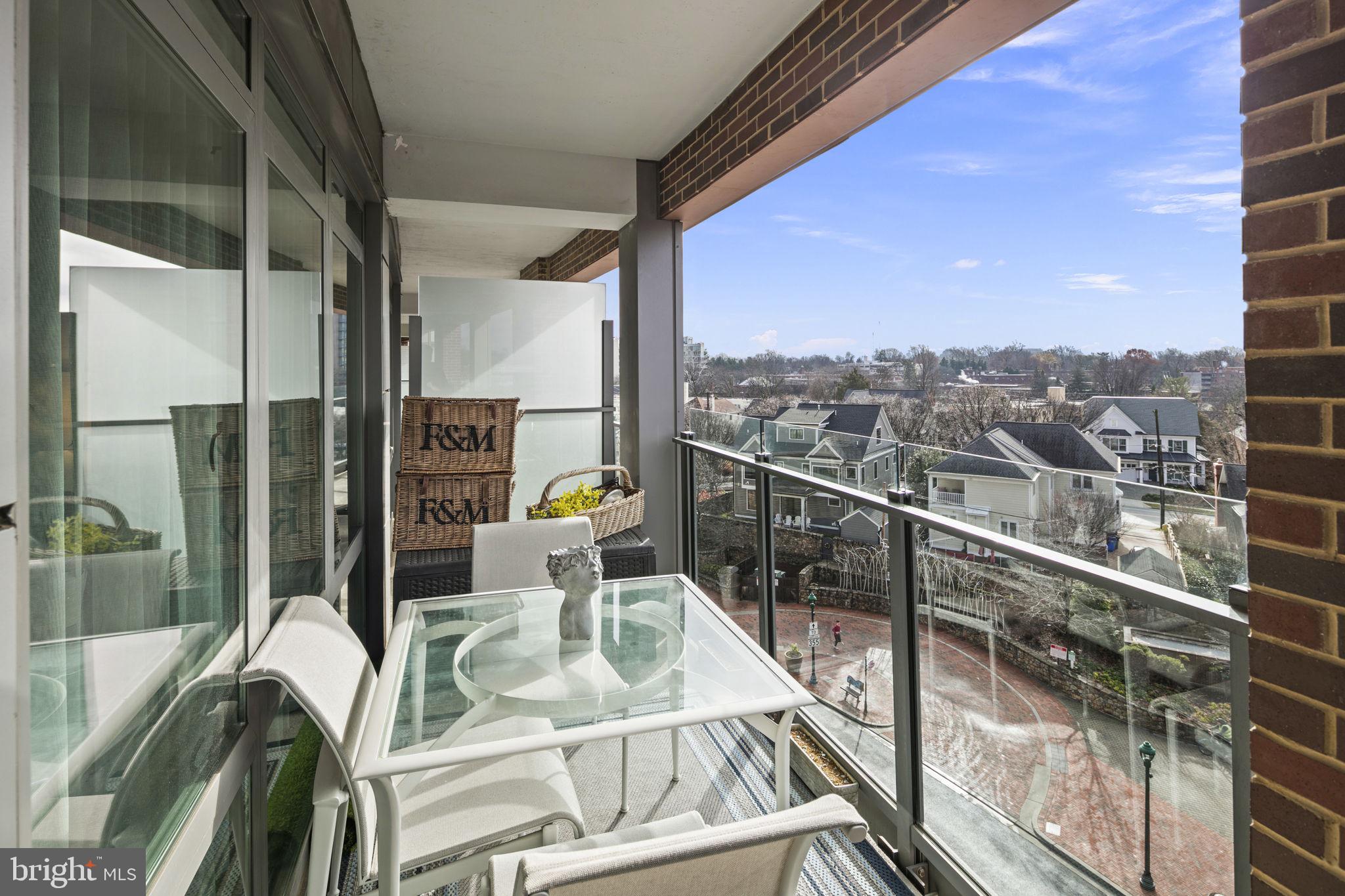 DOWNTOWN BETHESDA - Residential