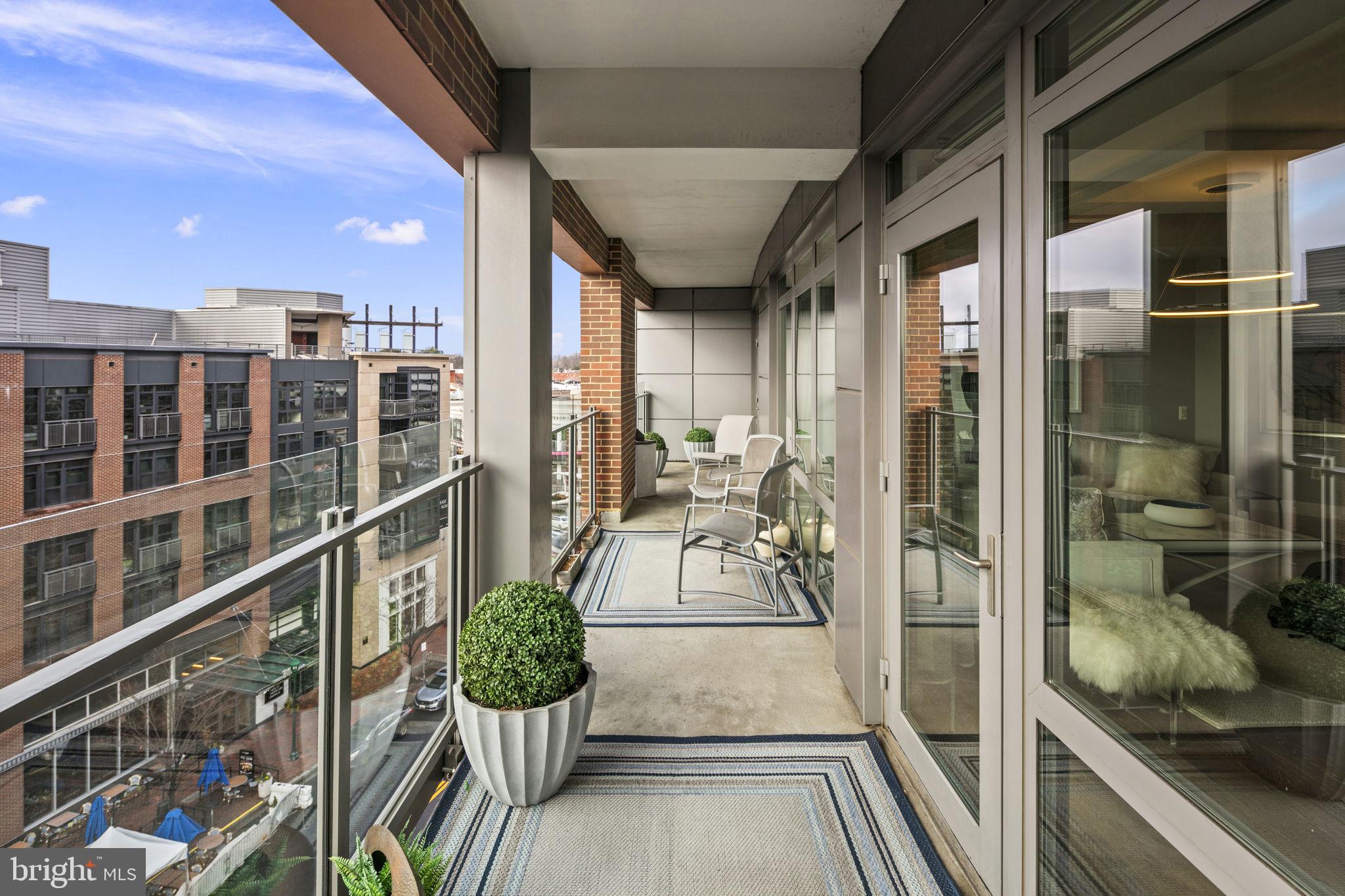 DOWNTOWN BETHESDA - Residential