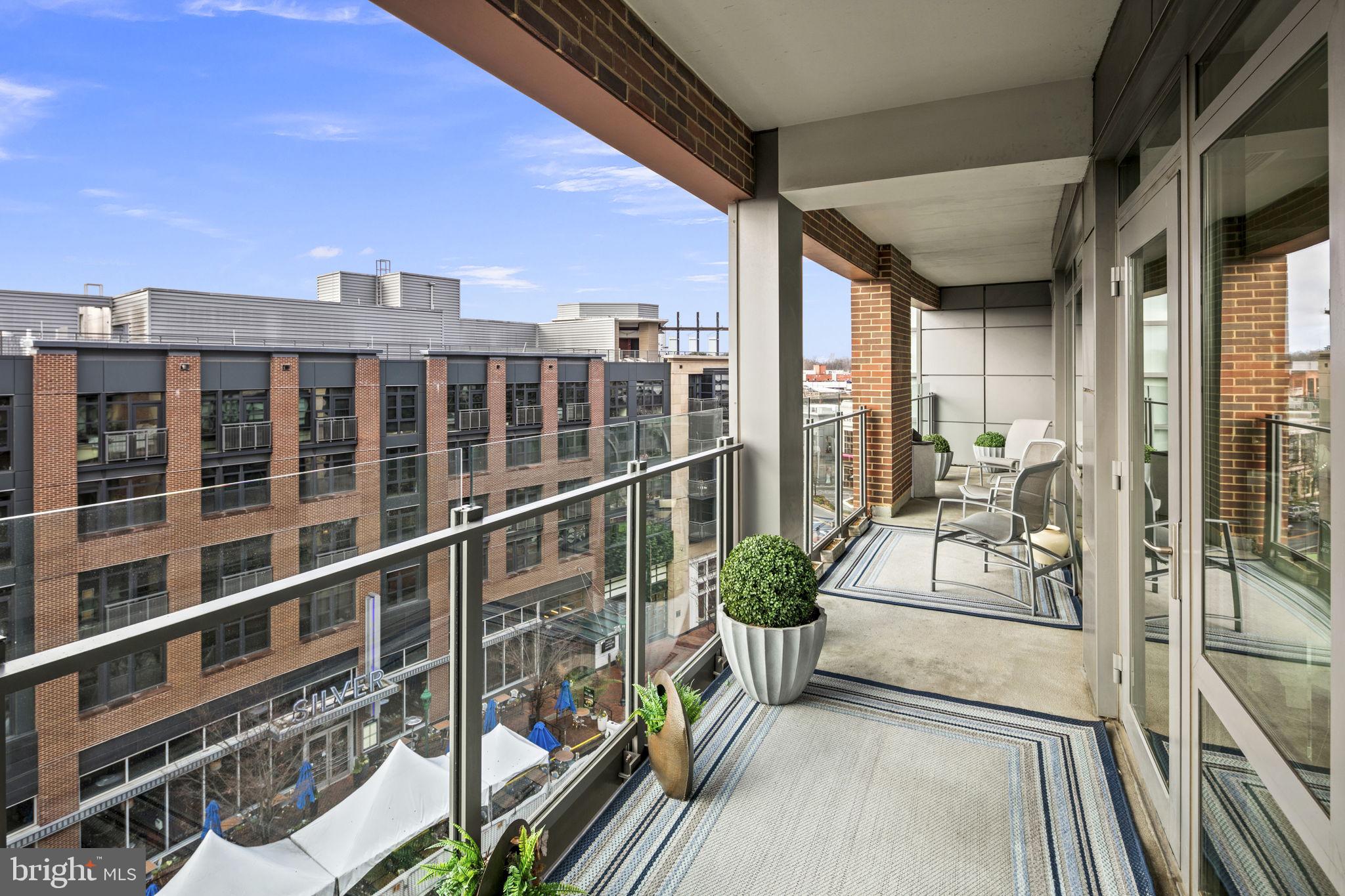 DOWNTOWN BETHESDA - Residential