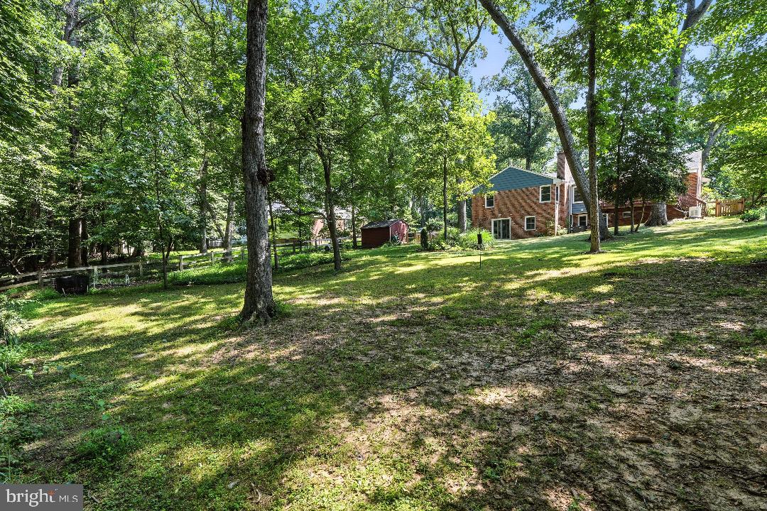 12516 TWO FARM DRIVE