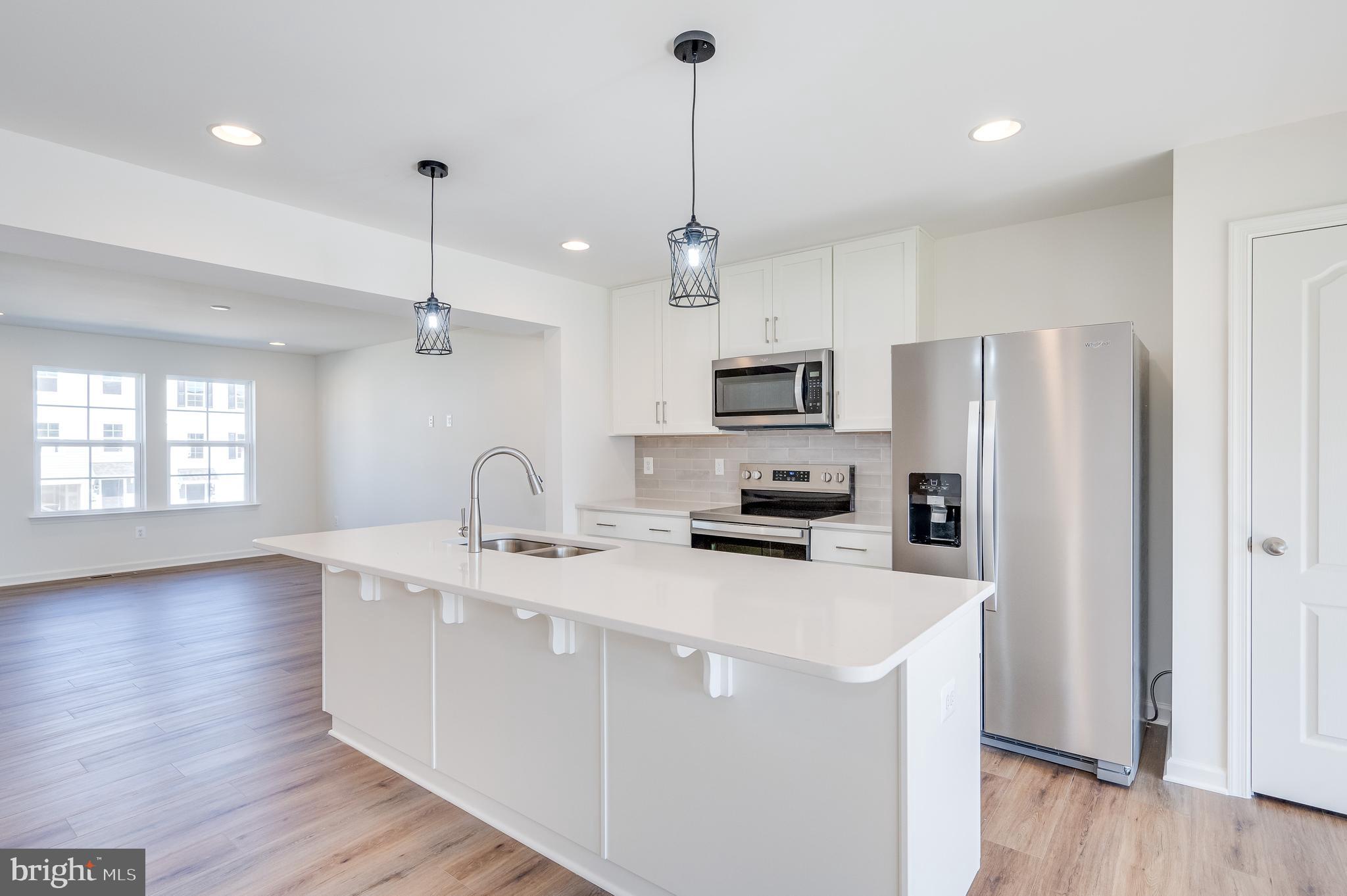 OVERLOOK AT RIVERSIDE TOWNHOMES - Residential Lease