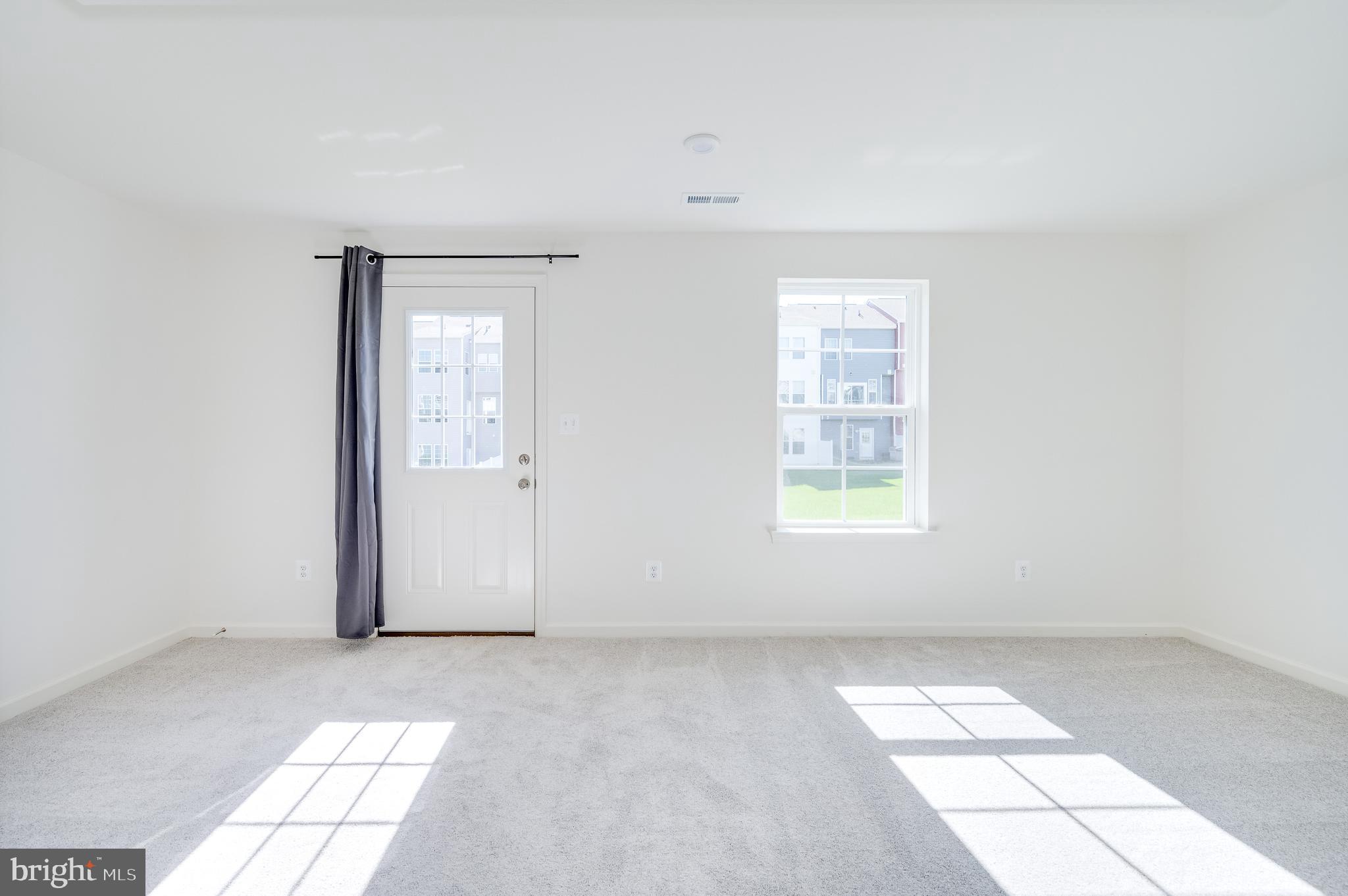 OVERLOOK AT RIVERSIDE TOWNHOMES - Residential Lease