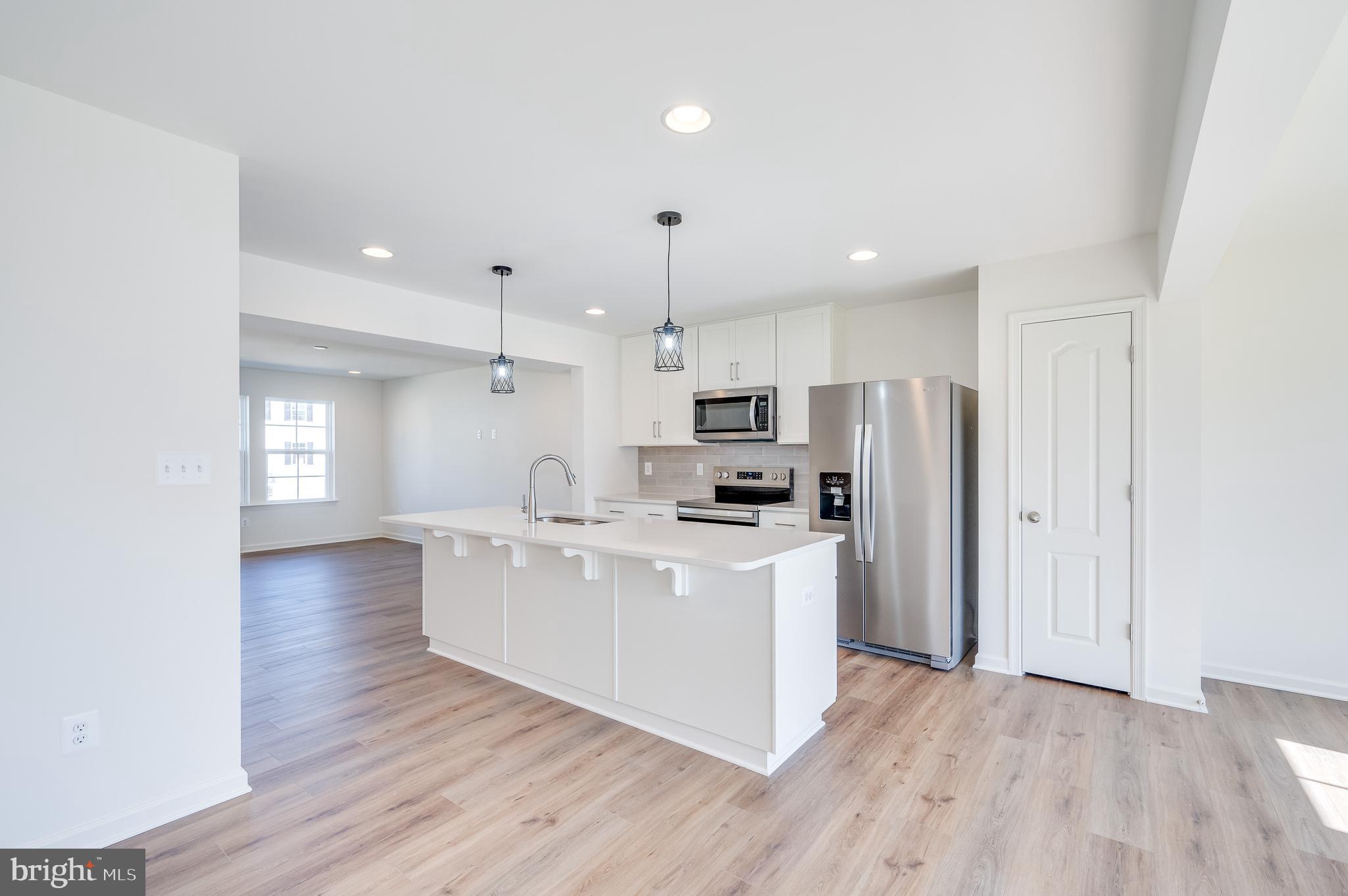 OVERLOOK AT RIVERSIDE TOWNHOMES - Residential Lease