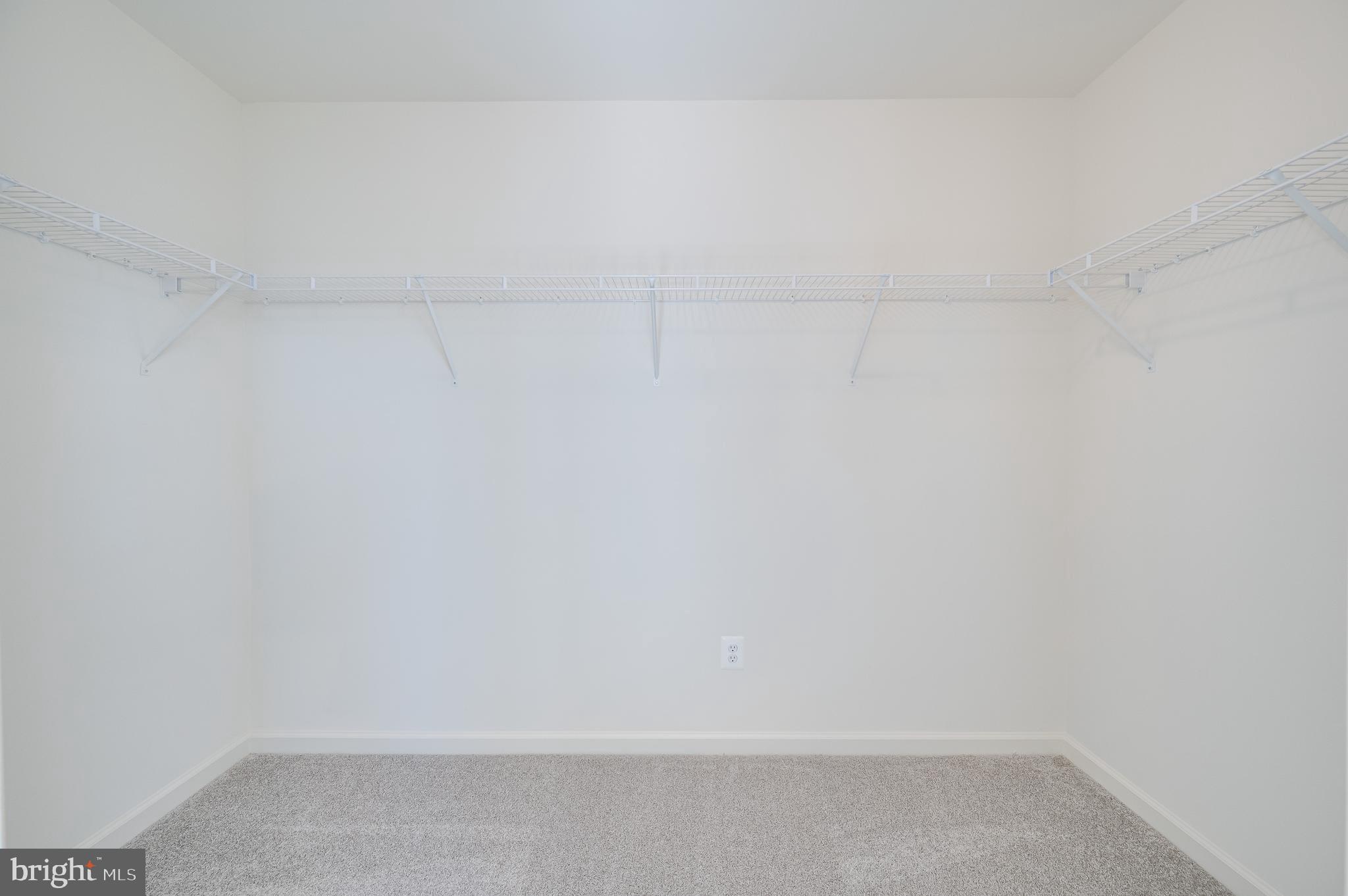 OVERLOOK AT RIVERSIDE TOWNHOMES - Residential Lease