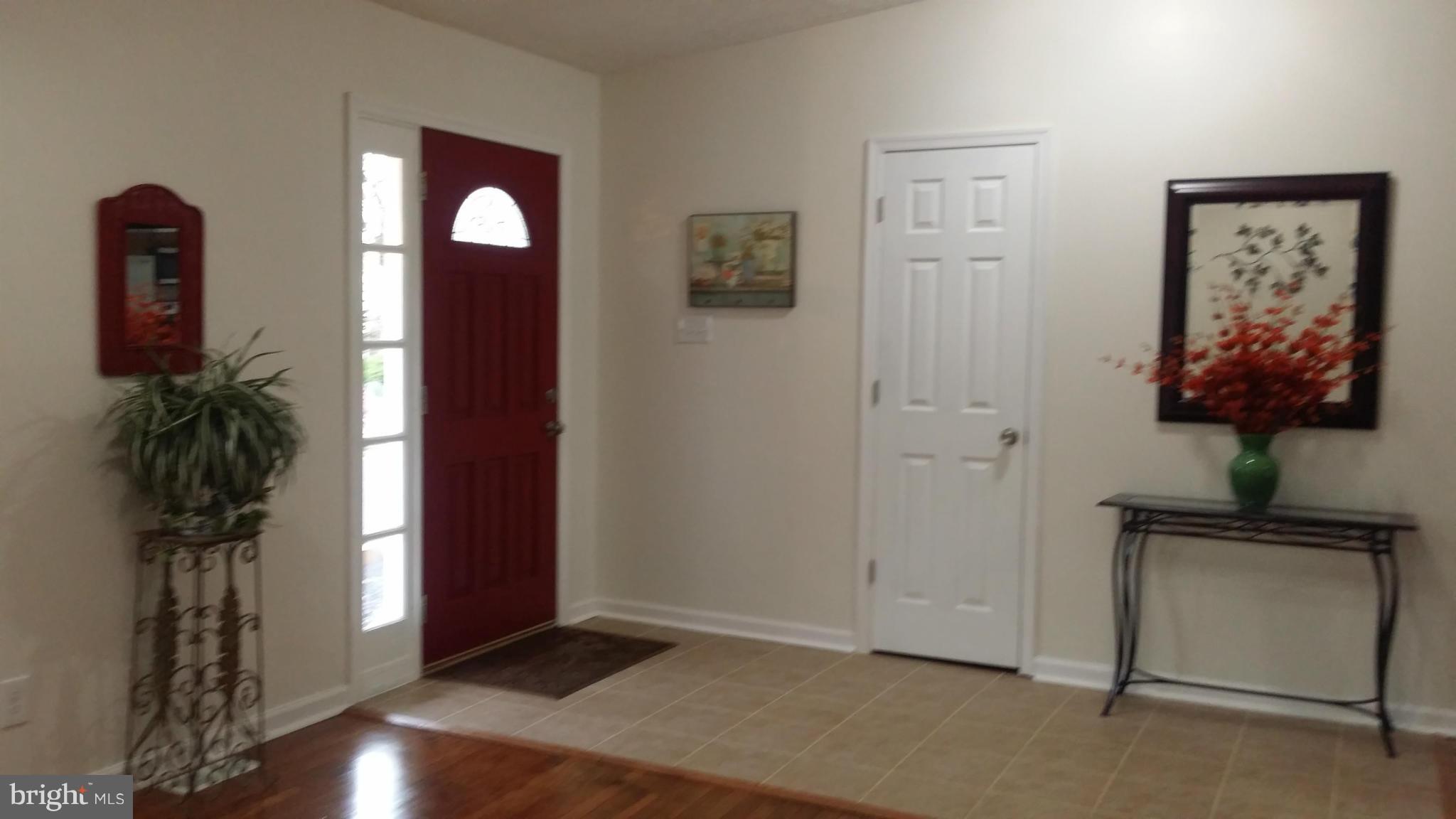 TANTALLON SQUARE - Residential