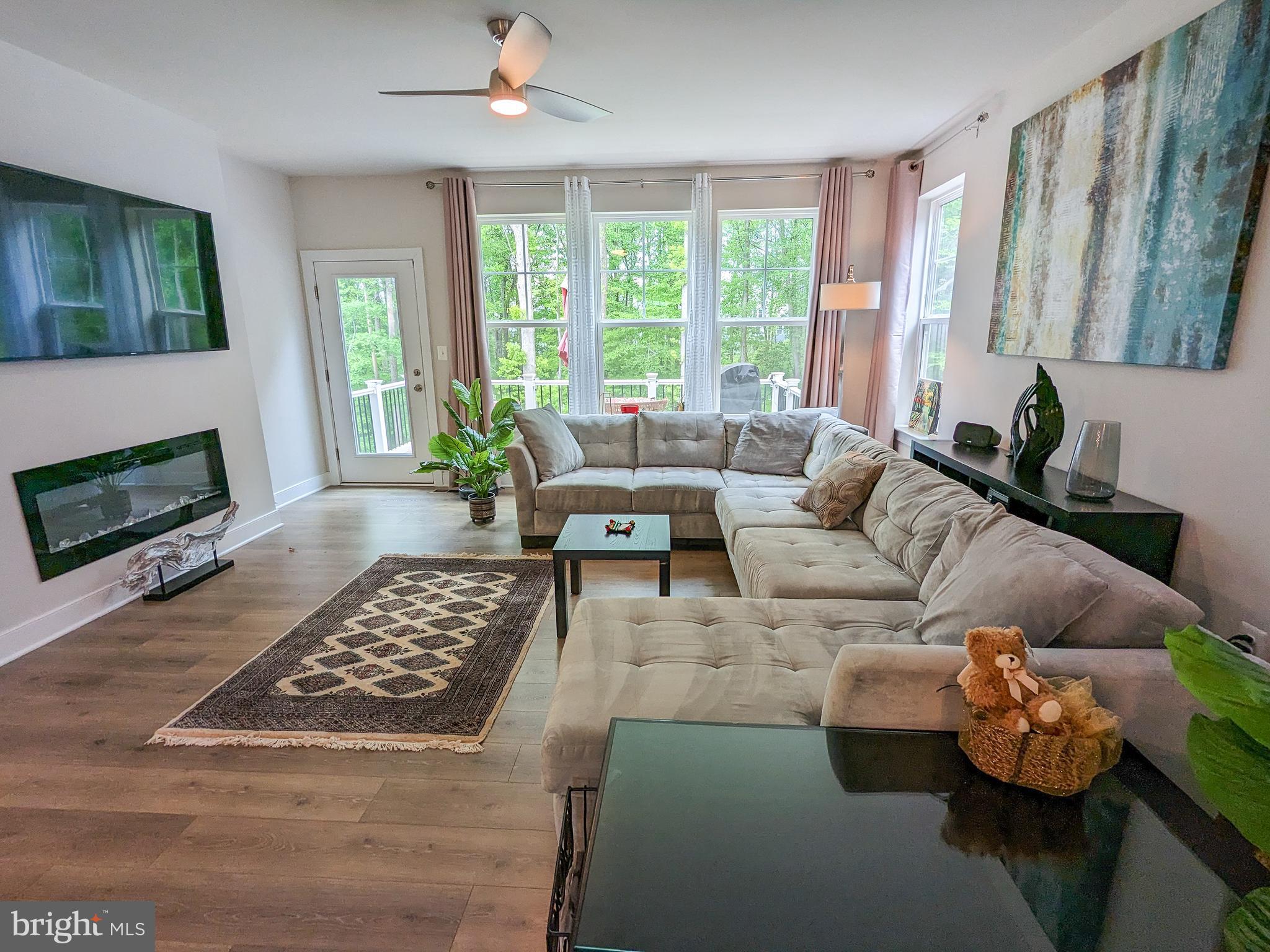 POTOMAC SHORES - Residential Lease