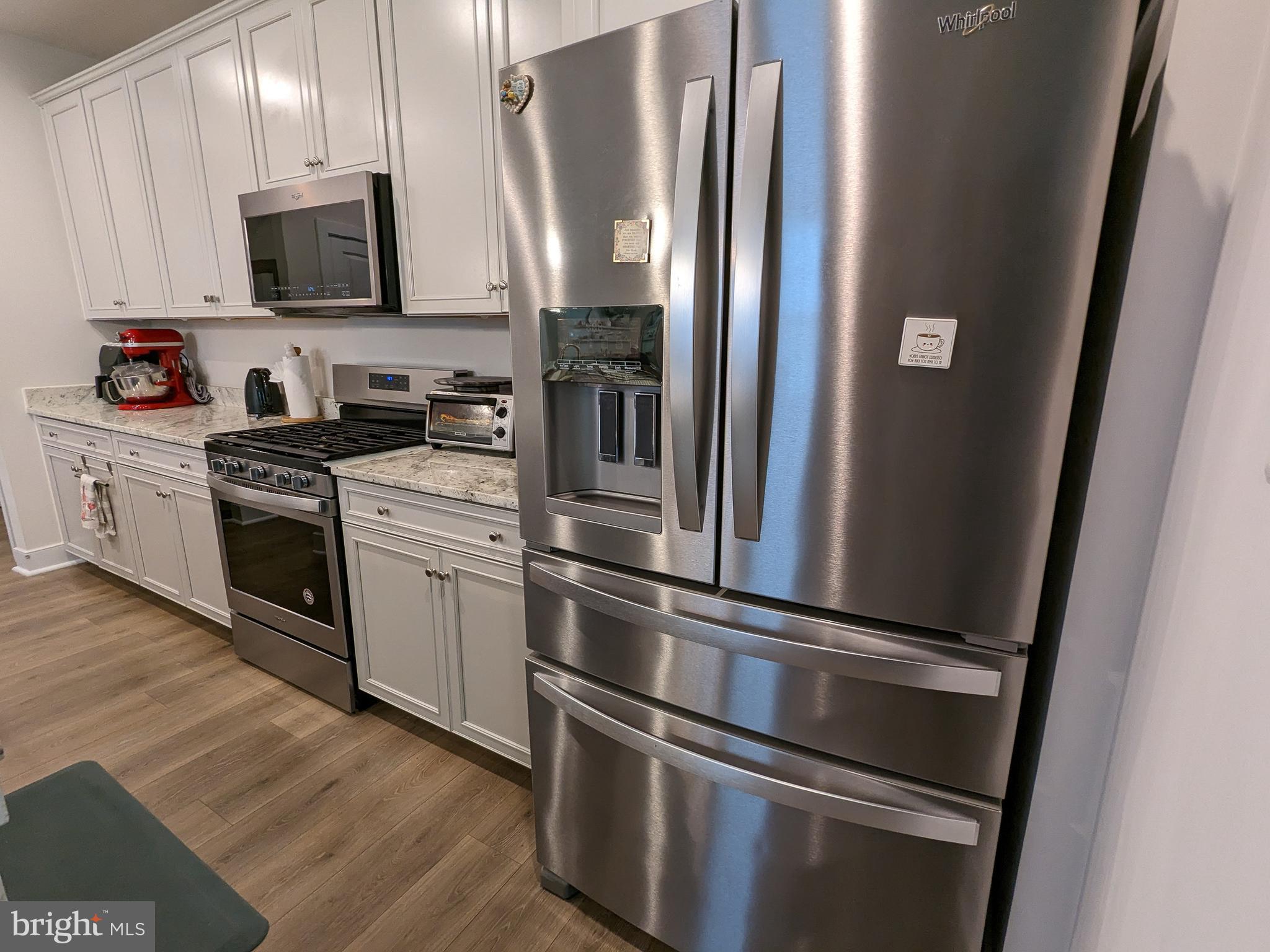 POTOMAC SHORES - Residential Lease