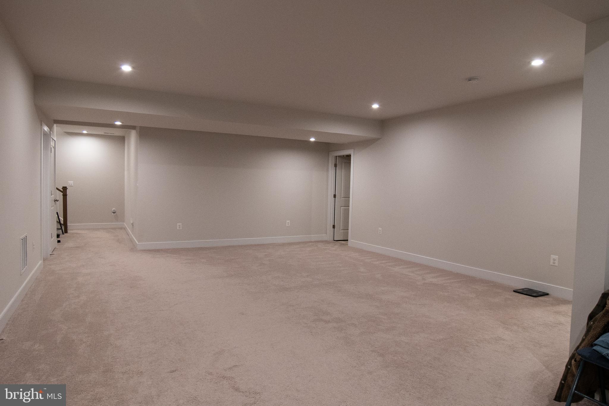 POTOMAC SHORES - Residential Lease