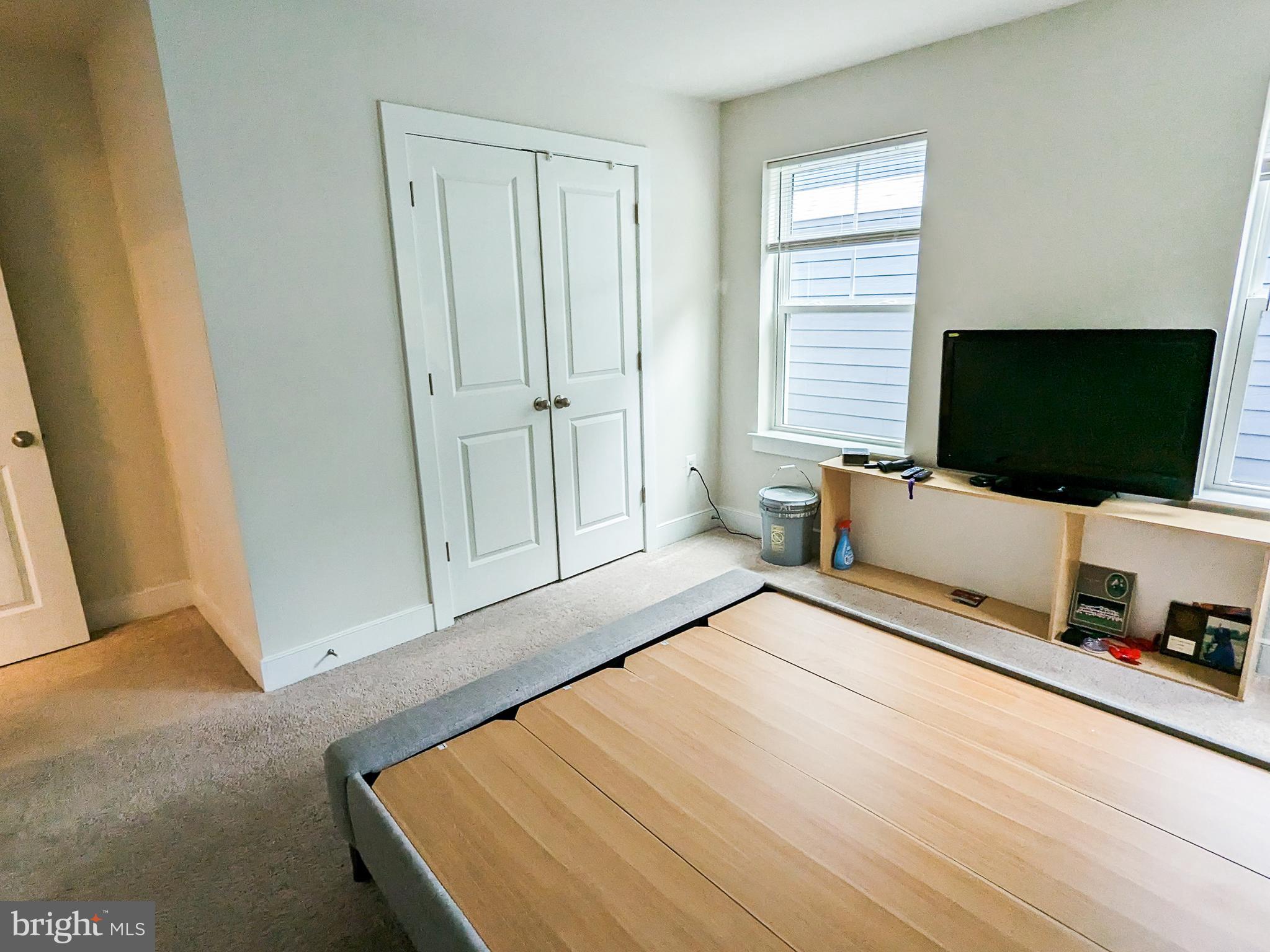 POTOMAC SHORES - Residential Lease