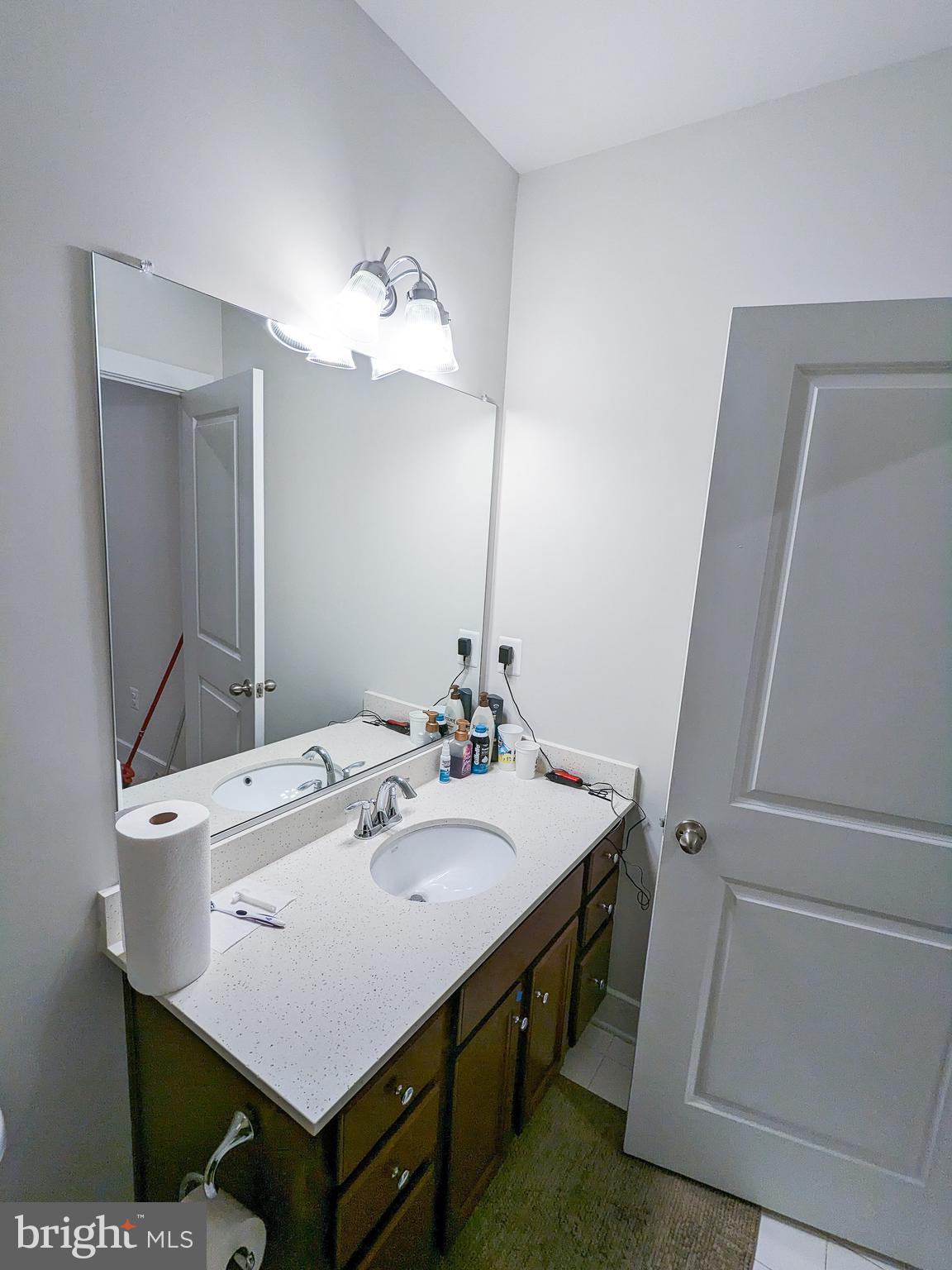 POTOMAC SHORES - Residential Lease