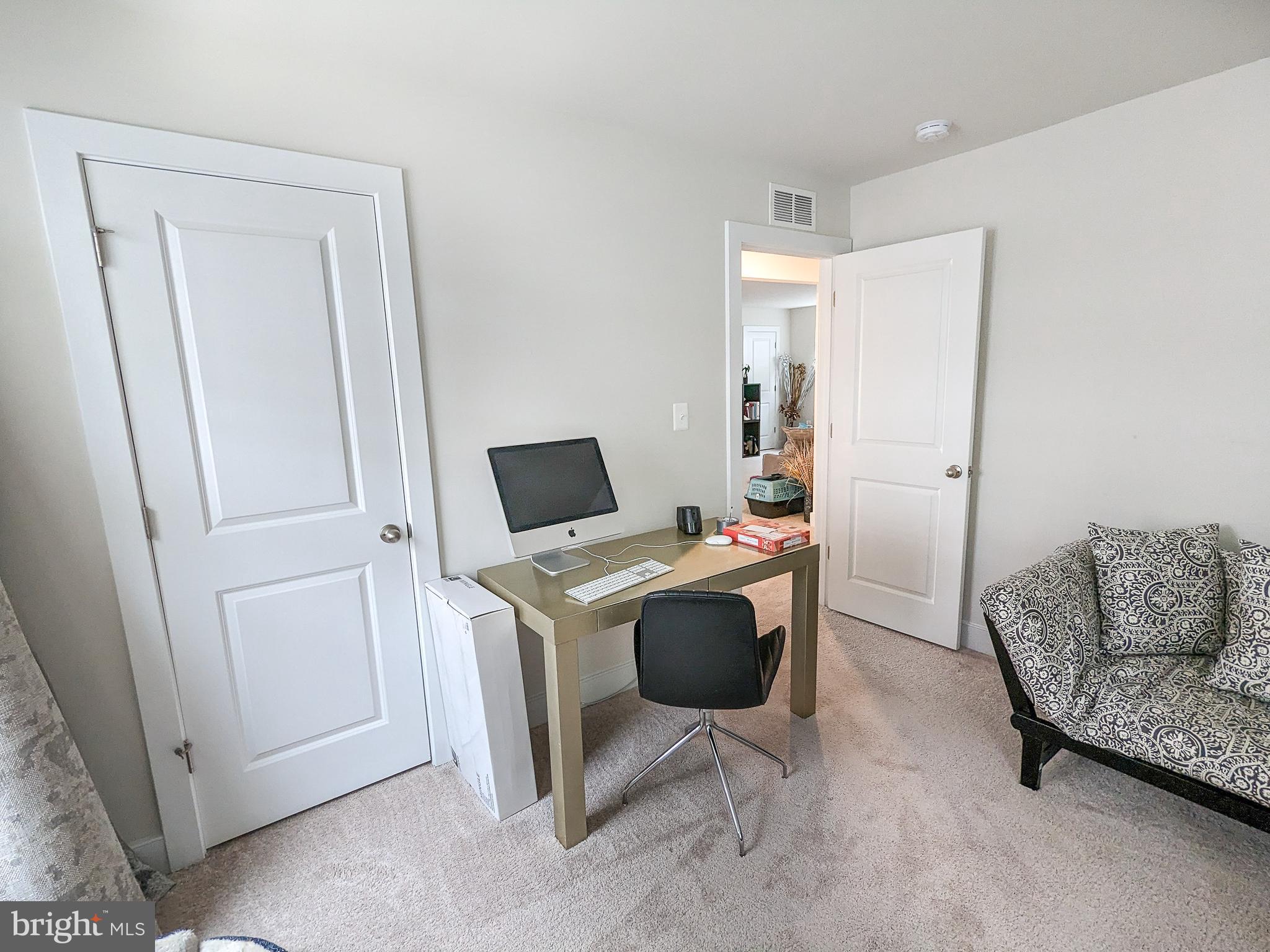 POTOMAC SHORES - Residential Lease