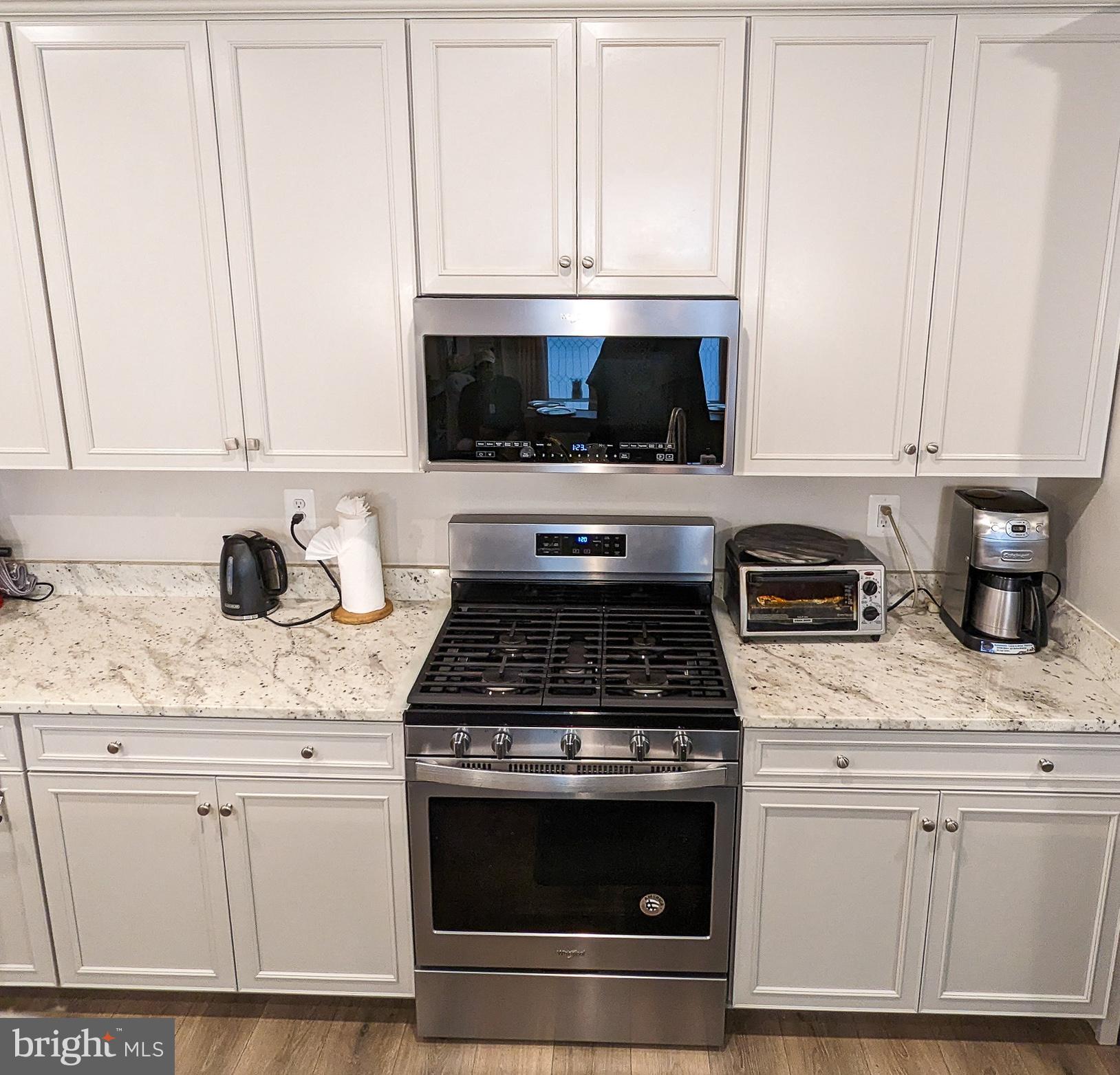 POTOMAC SHORES - Residential Lease