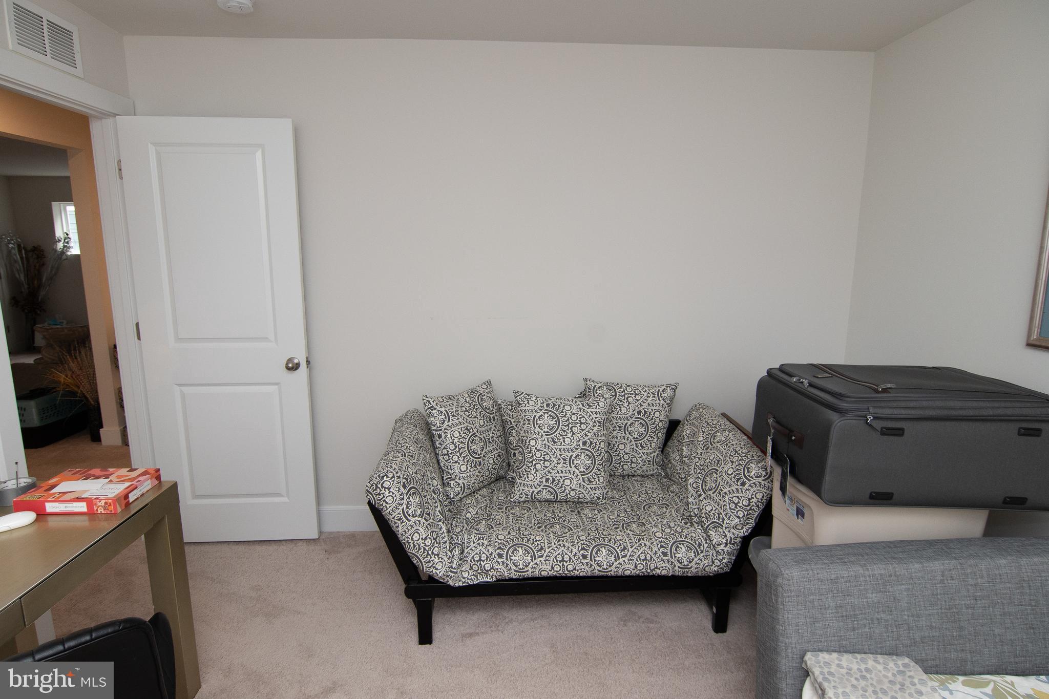 POTOMAC SHORES - Residential Lease