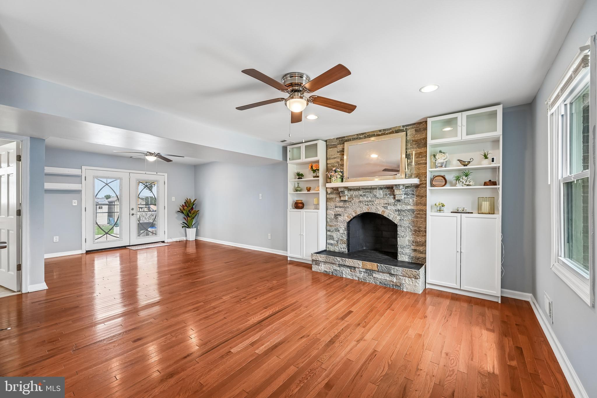 1120 MIRGA CIRCLE