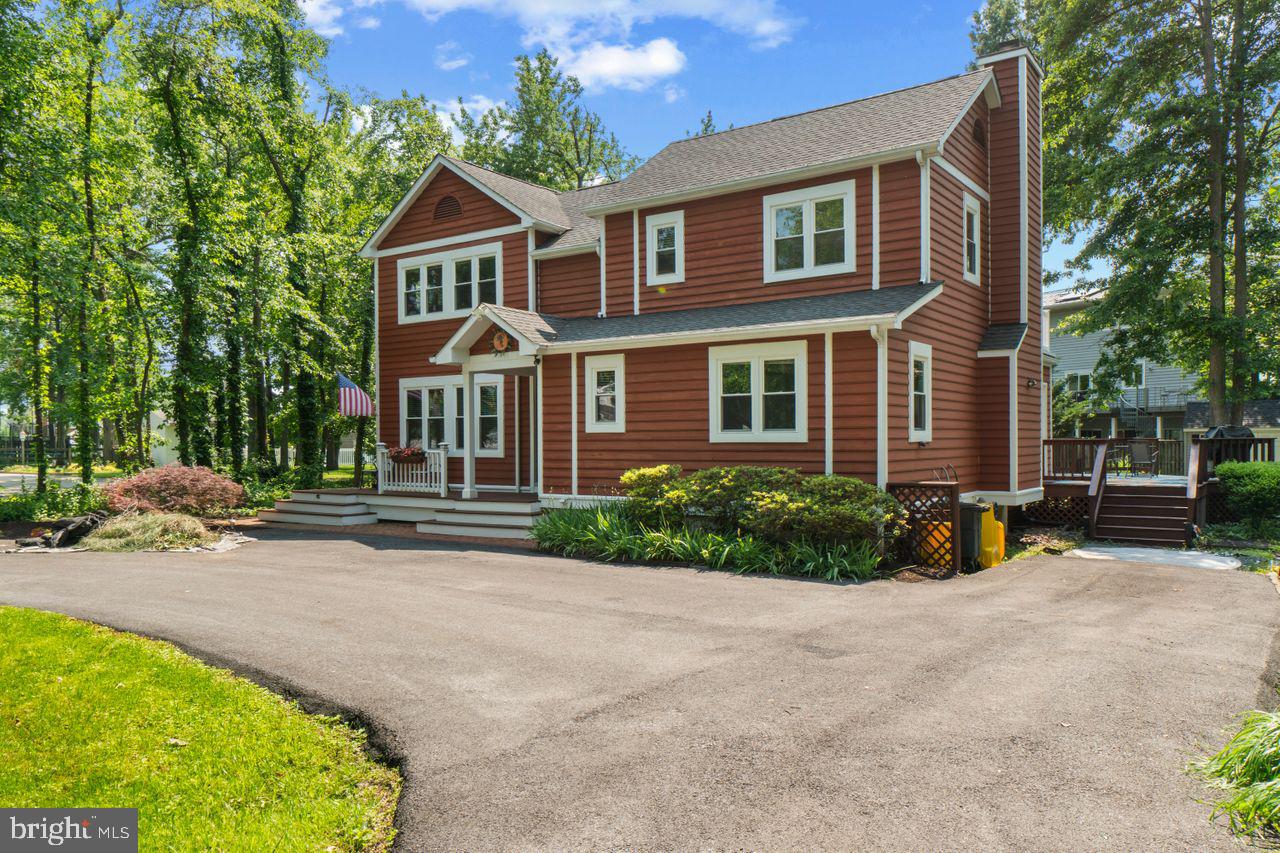 ARUNDEL ON THE BAY - Residential