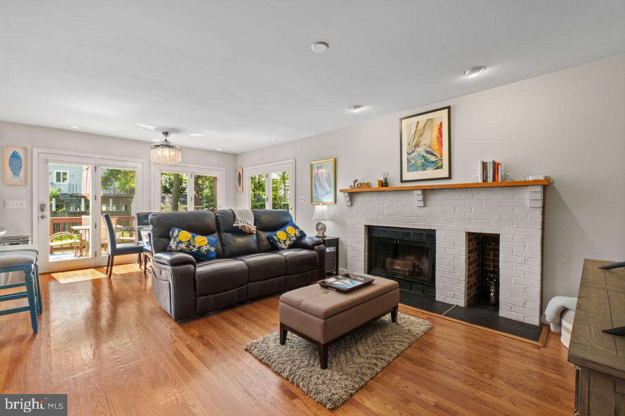 ARUNDEL ON THE BAY - Residential