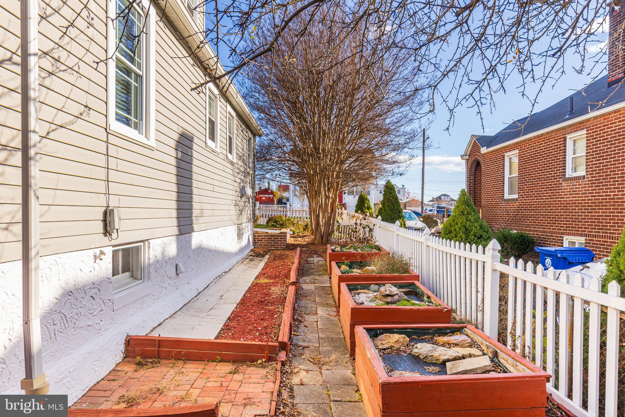 GRACELAND PARK - Residential