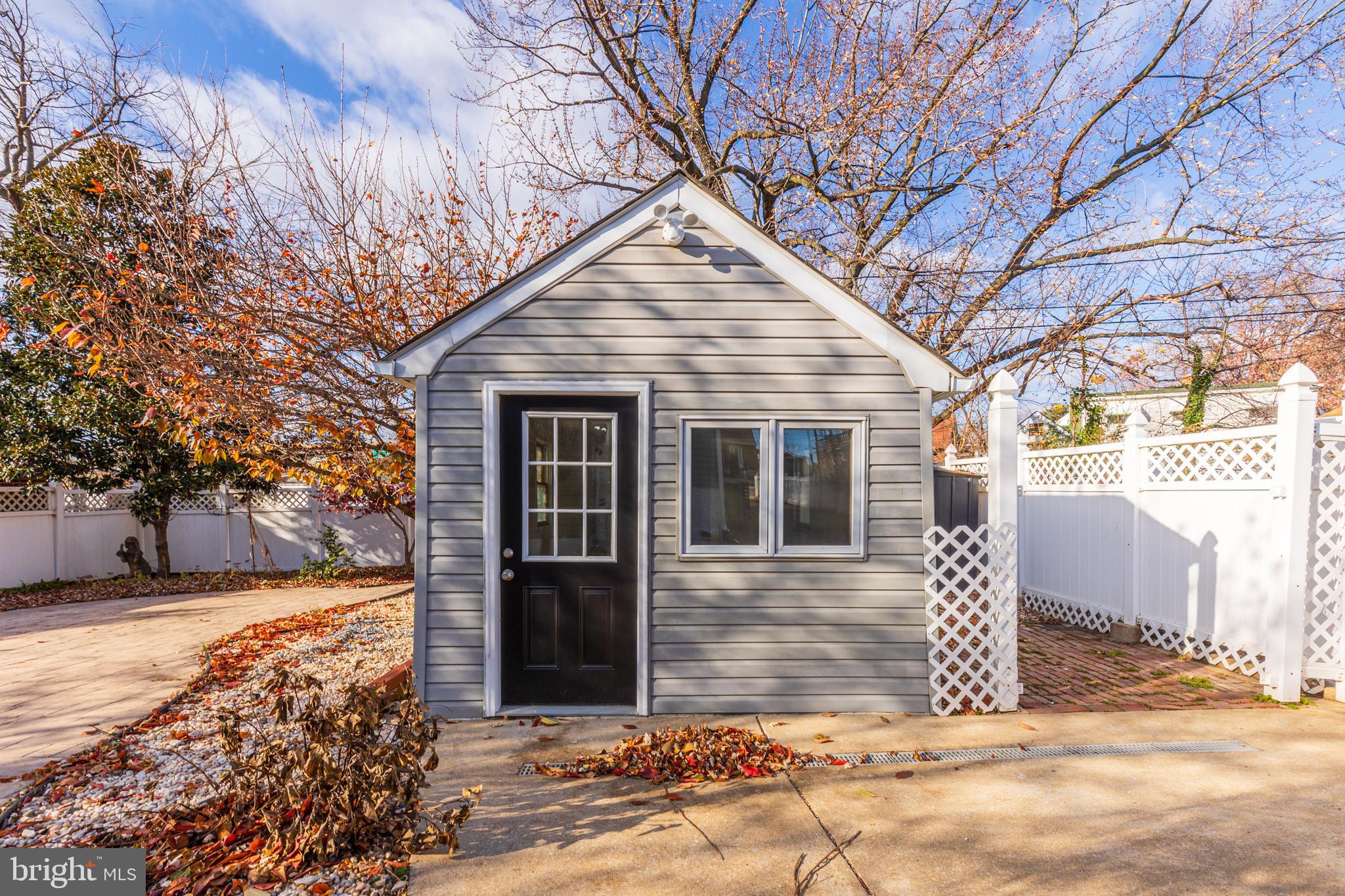 GRACELAND PARK - Residential