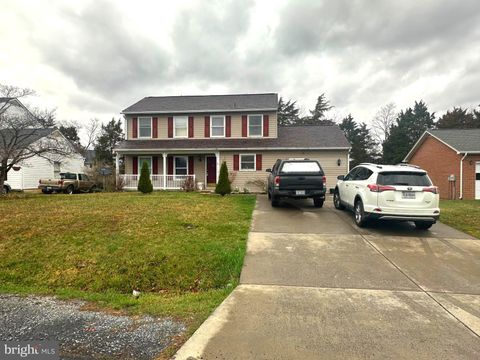 Homes For Sale - 110 Meadowview Court<br/> Frederick County, WINCHESTER, VA 22602