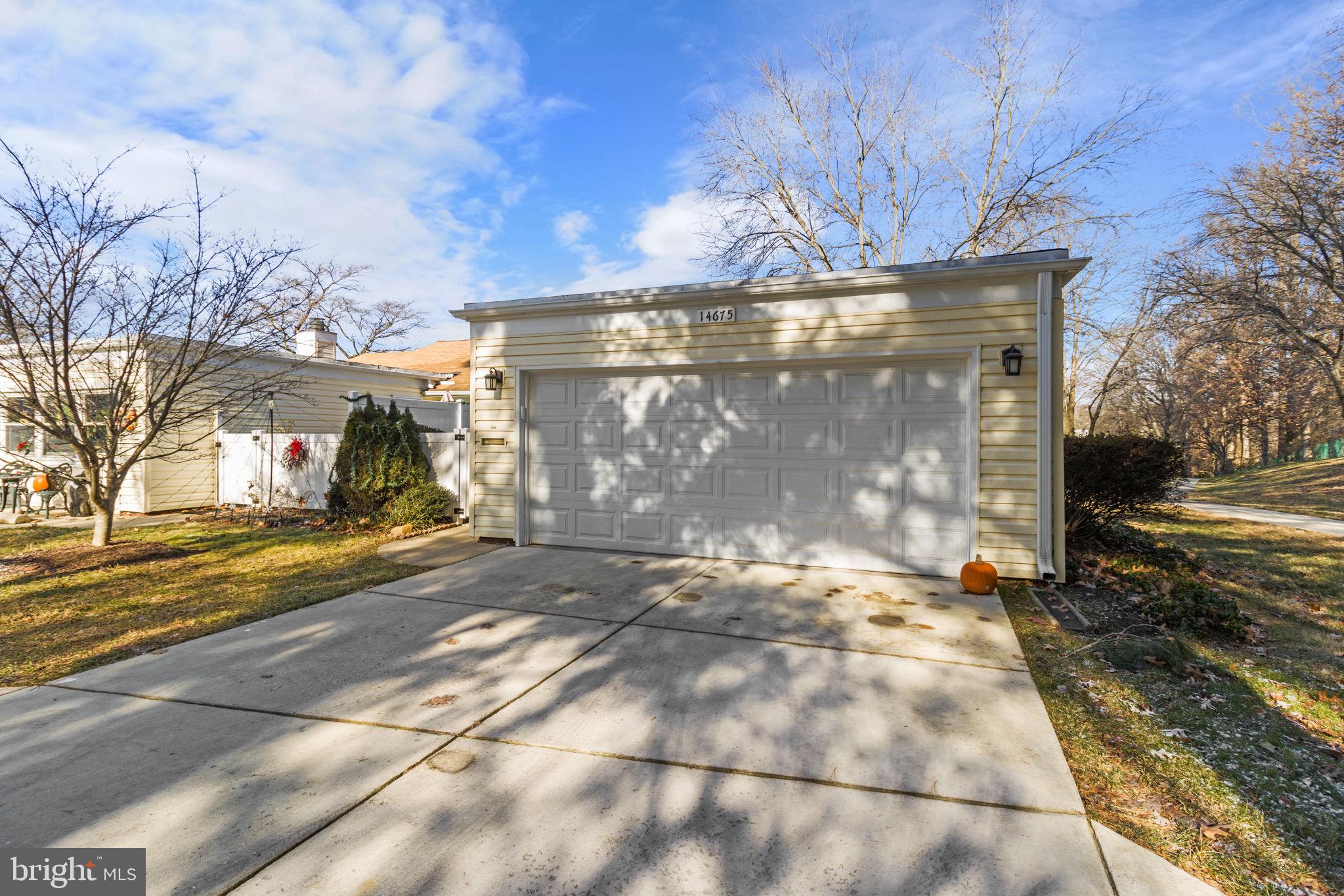 ROSSMOOR MUTUAL #10 - Residential