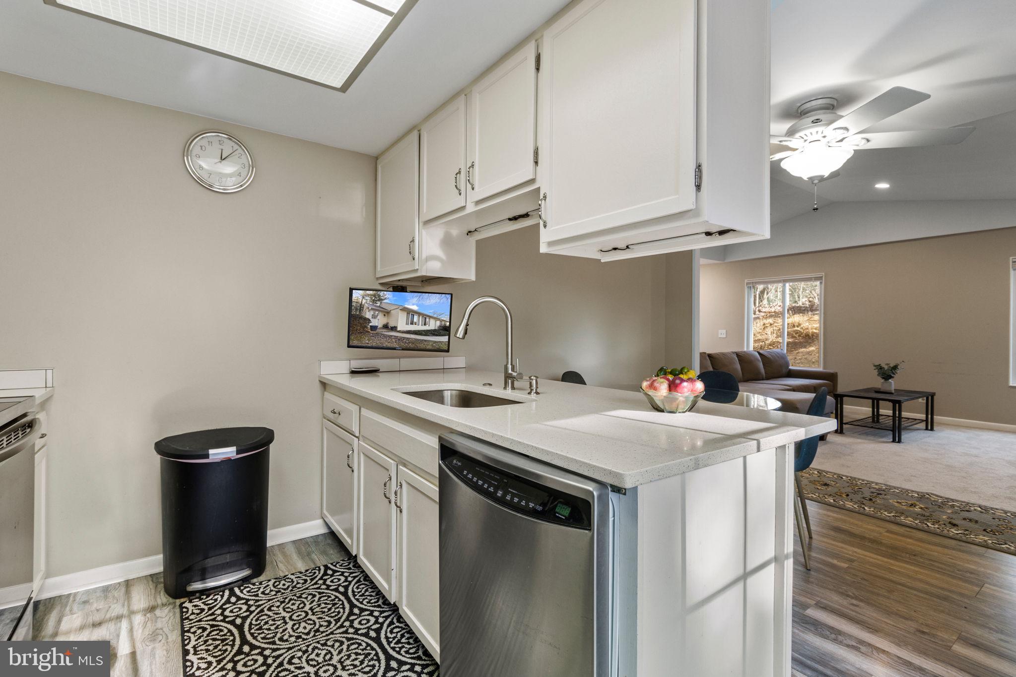 ROSSMOOR MUTUAL #10 - Residential