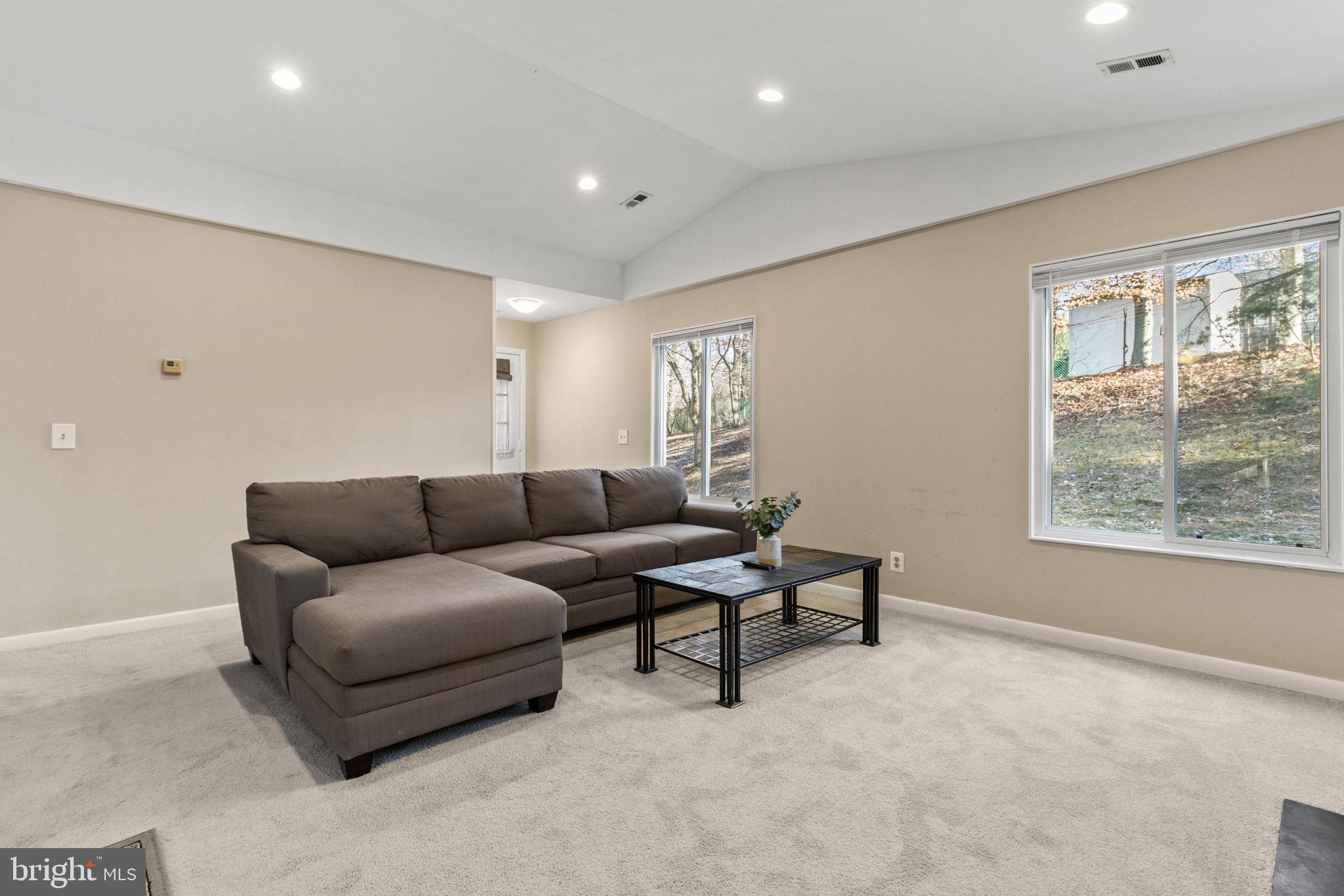 ROSSMOOR MUTUAL #10 - Residential